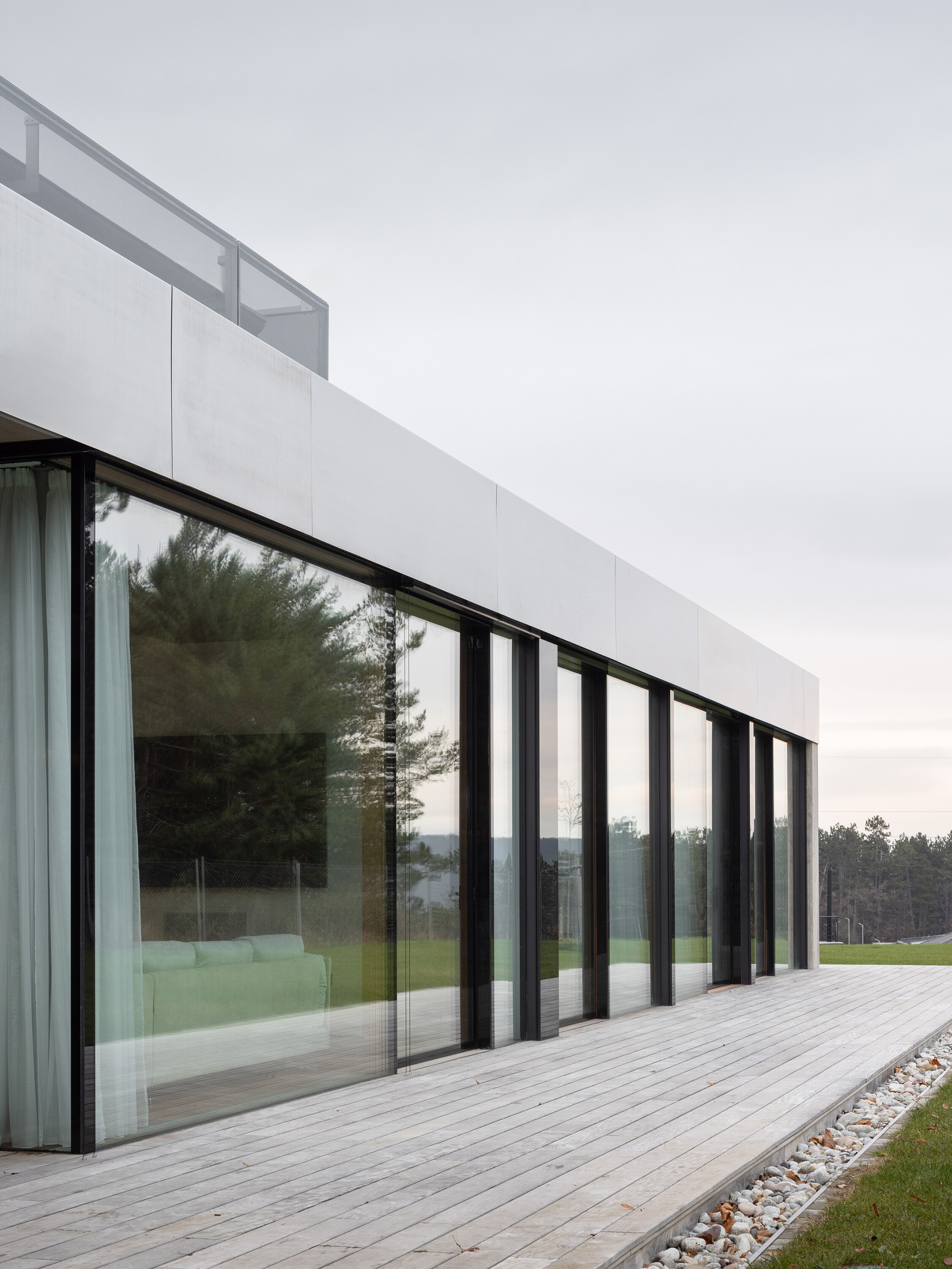 Embedded House - Gessato