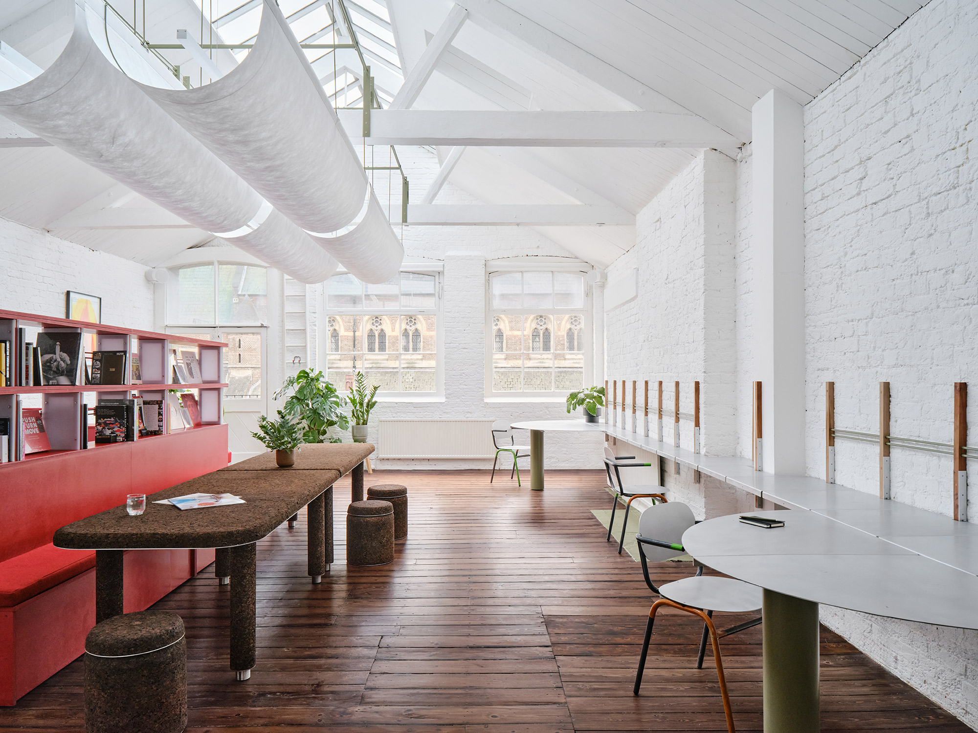 A Vibrant and Flexible Co-Working Space in London - Gessato