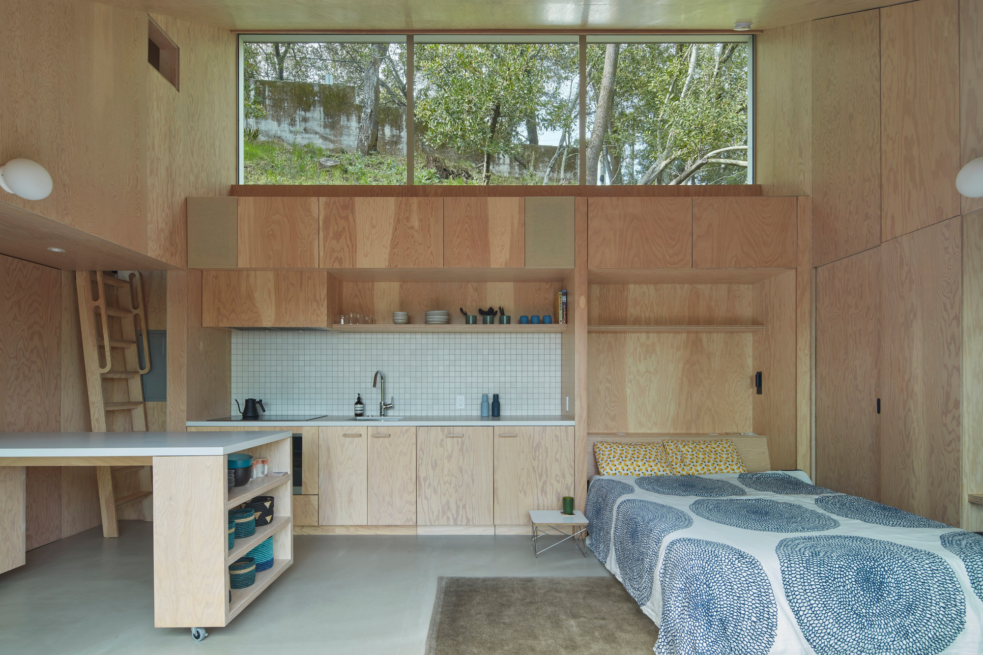 Crest Guesthouse in Marin County, California - Gessato