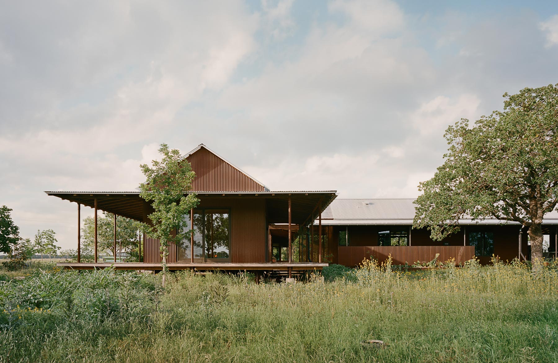 Roam Ranch - Gessato