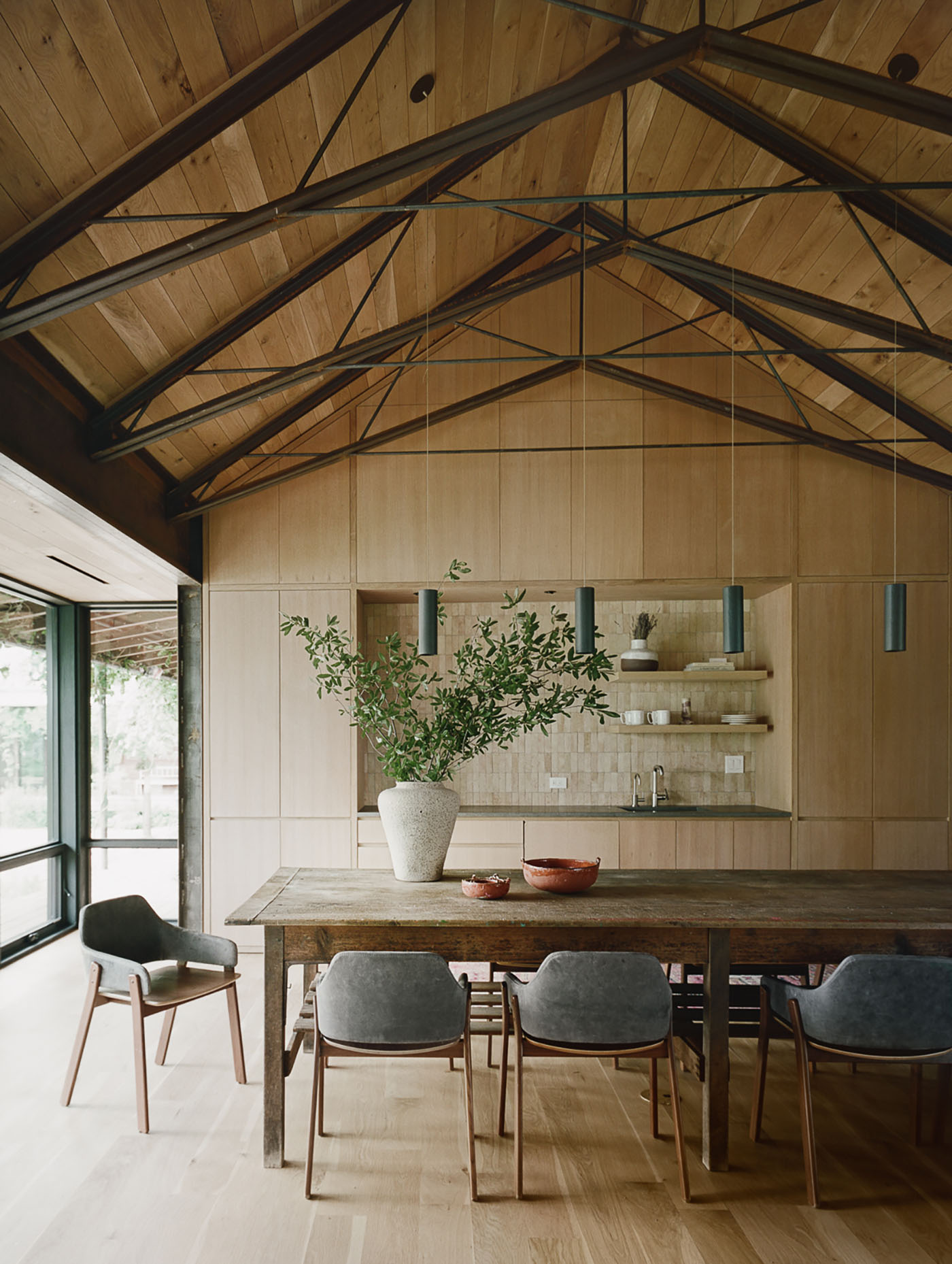 Roam Ranch - Gessato