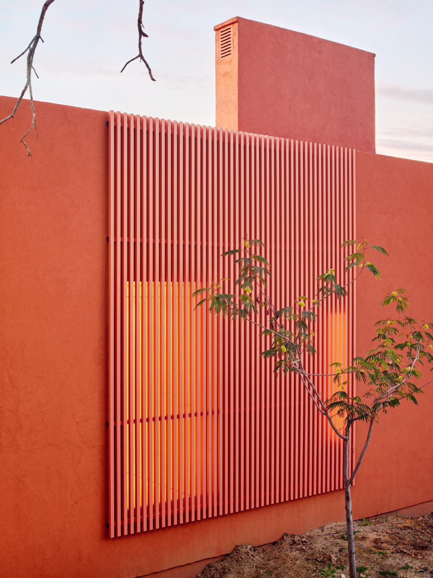 A House That Barely Touches the Ground - Gessato