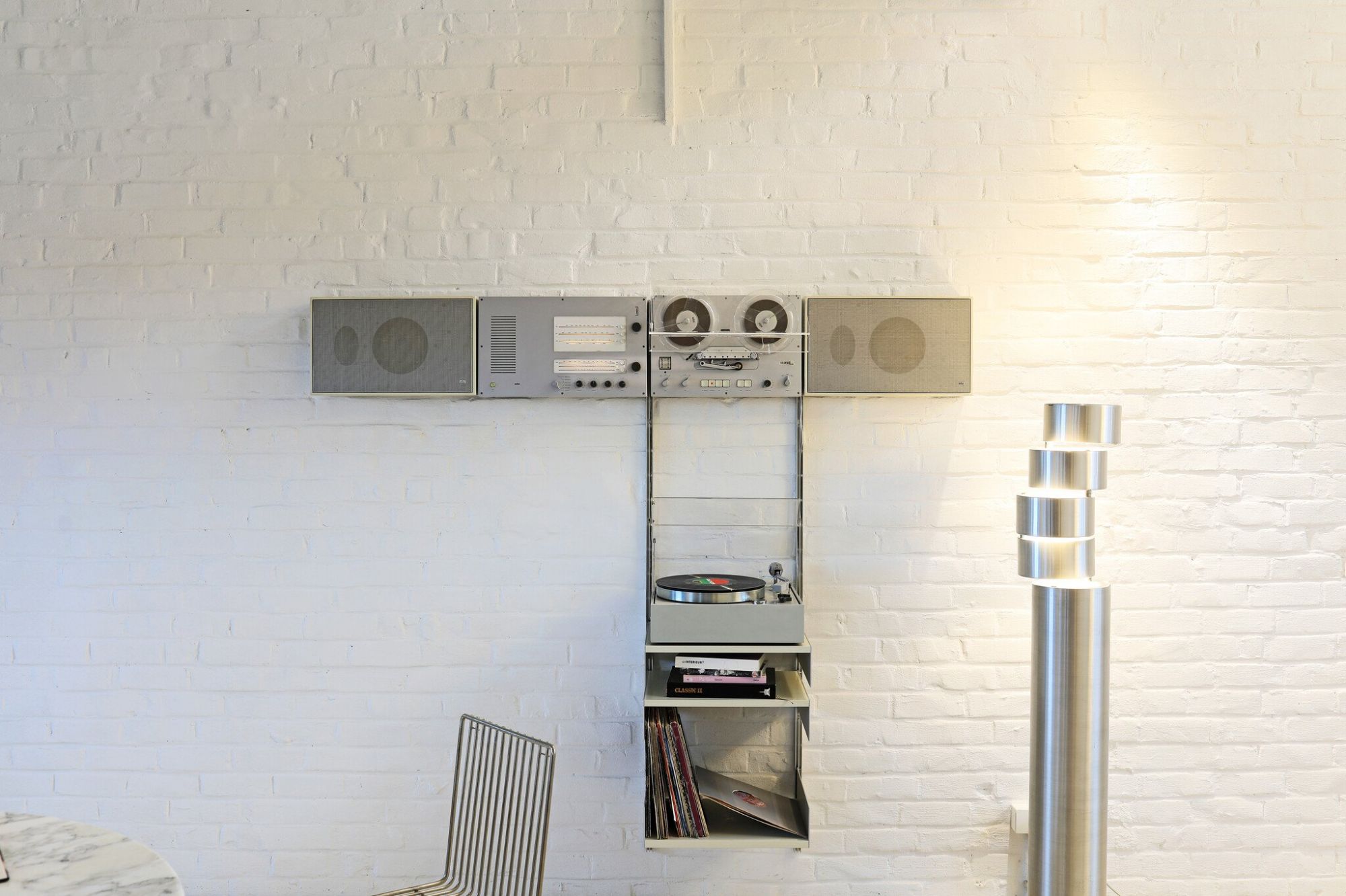 The Braun Wandanlage Wall Unit Stereo by Dieter Rams - Gessato The Braun Wandanlage Wall Unit Stereo by Dieter Rams - Gessato