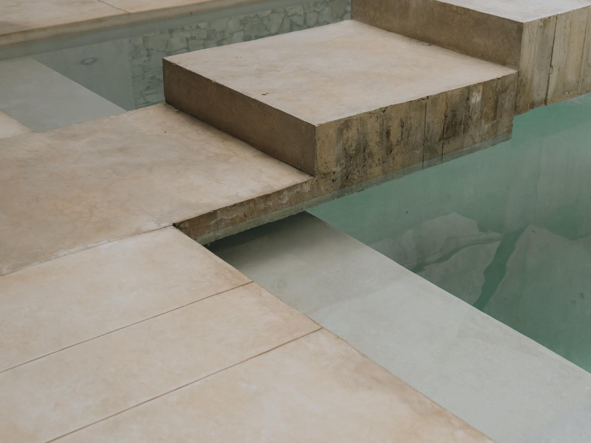 Casa Soskil by Ludwig Godefroy Architecture - Gessato Casa Soskil by Ludwig Godefroy Architecture - Gessato