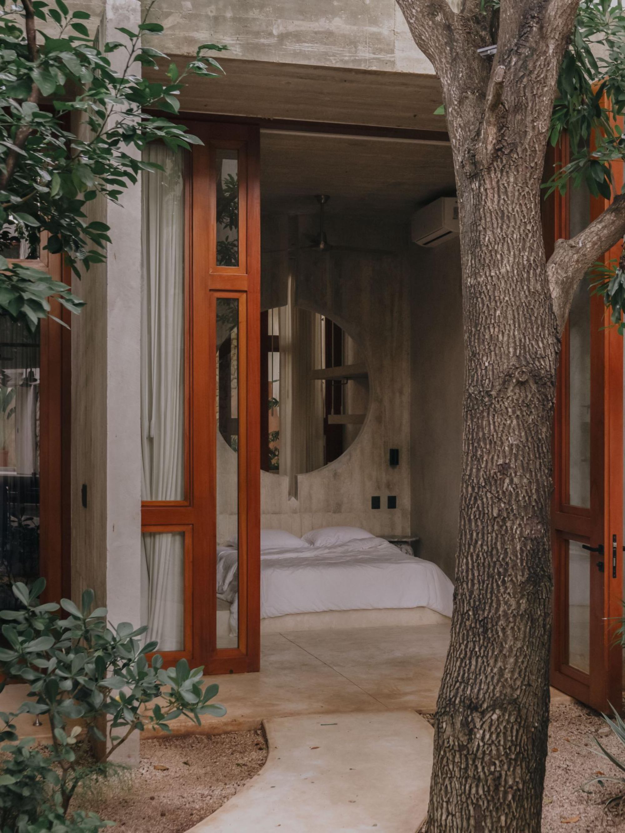 Casa Soskil by Ludwig Godefroy Architecture - Gessato