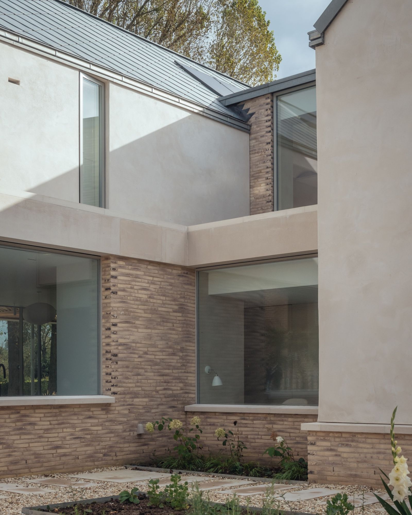 Chalk River House by Oliver Leech Architects - Gessato