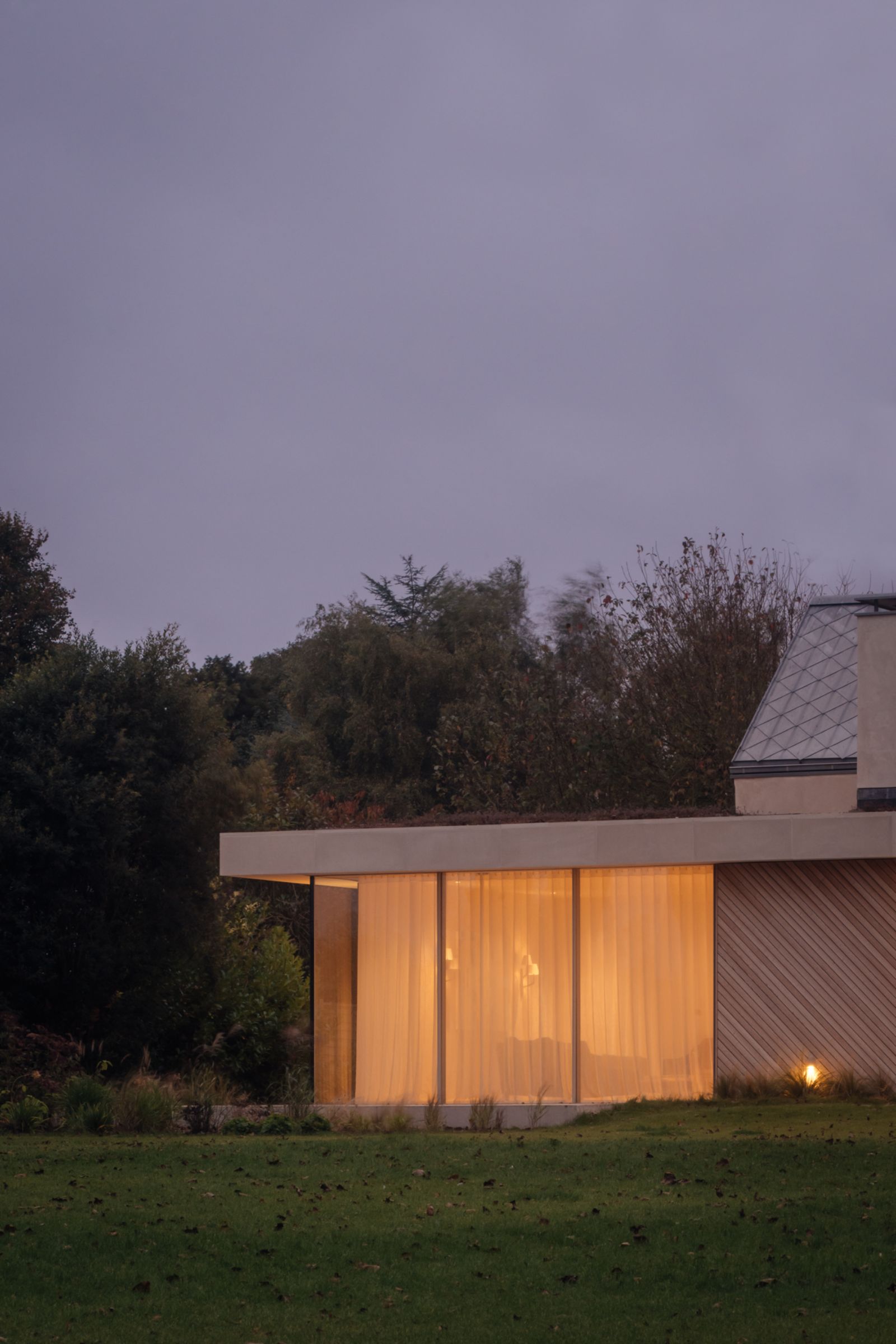 Chalk River House by Oliver Leech Architects - Gessato