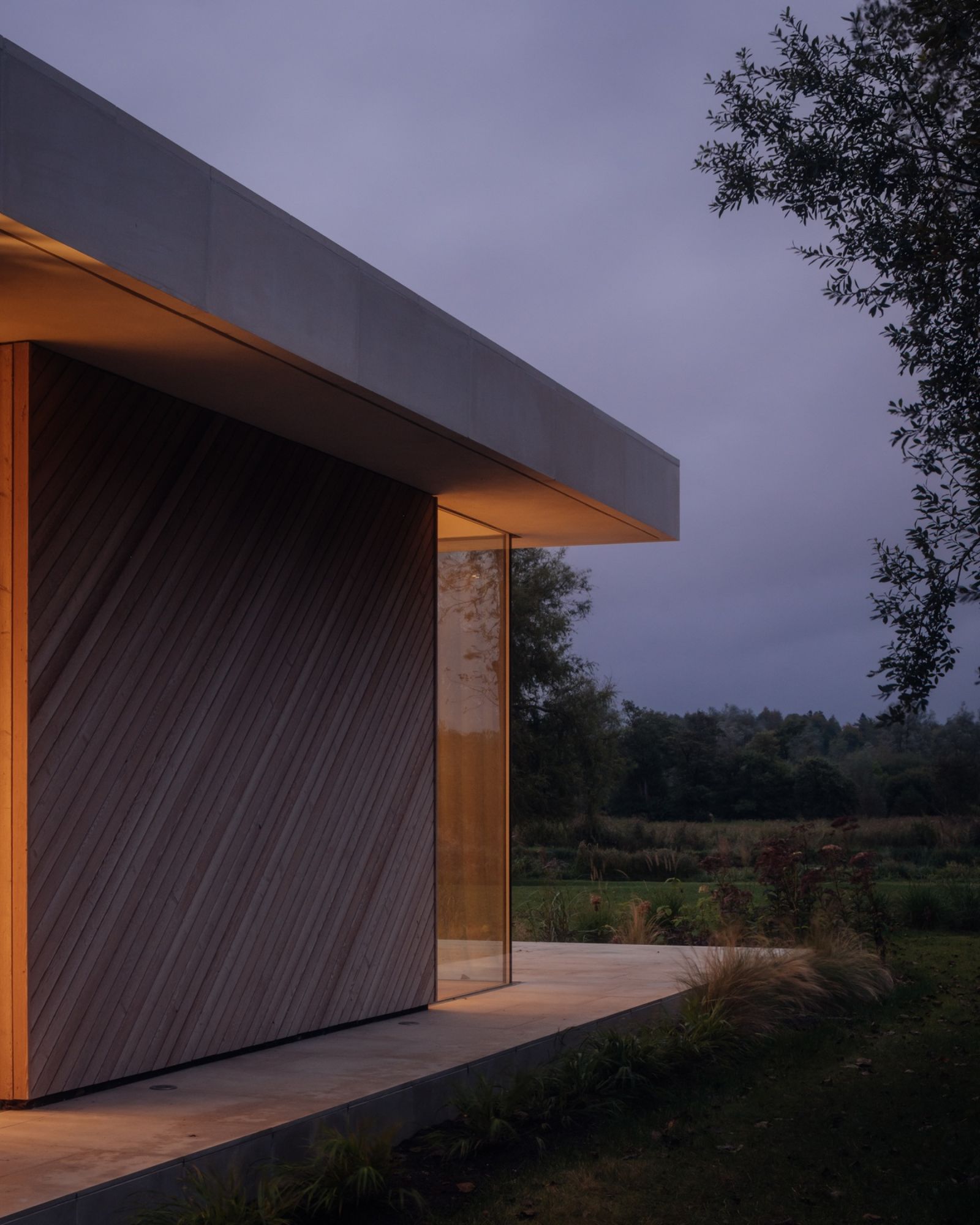 Chalk River House by Oliver Leech Architects - Gessato