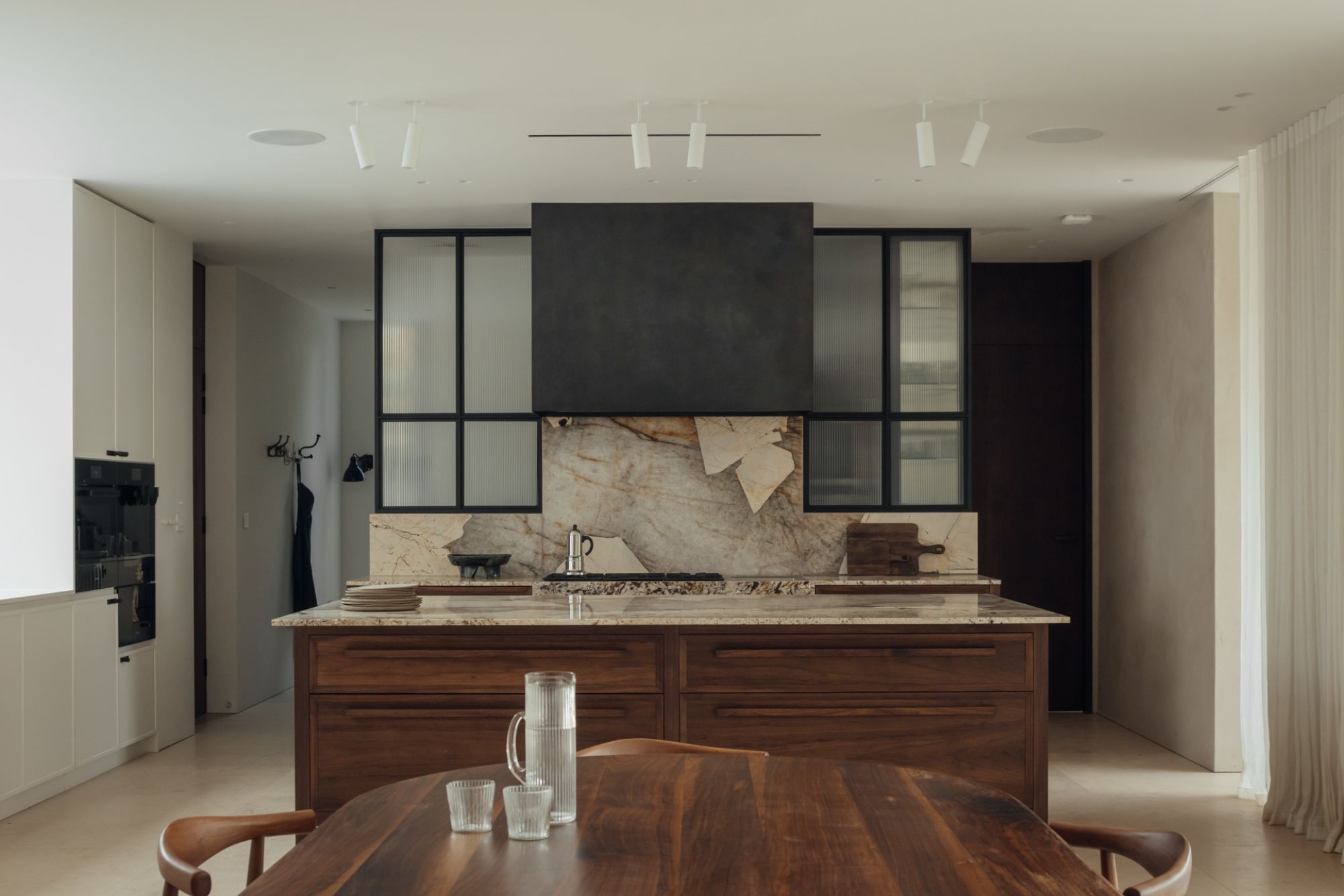 Chalk River House by Oliver Leech Architects - Gessato