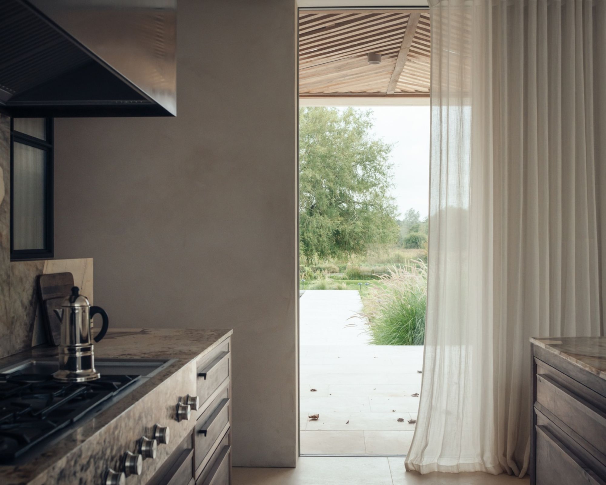 Chalk River House by Oliver Leech Architects - Gessato