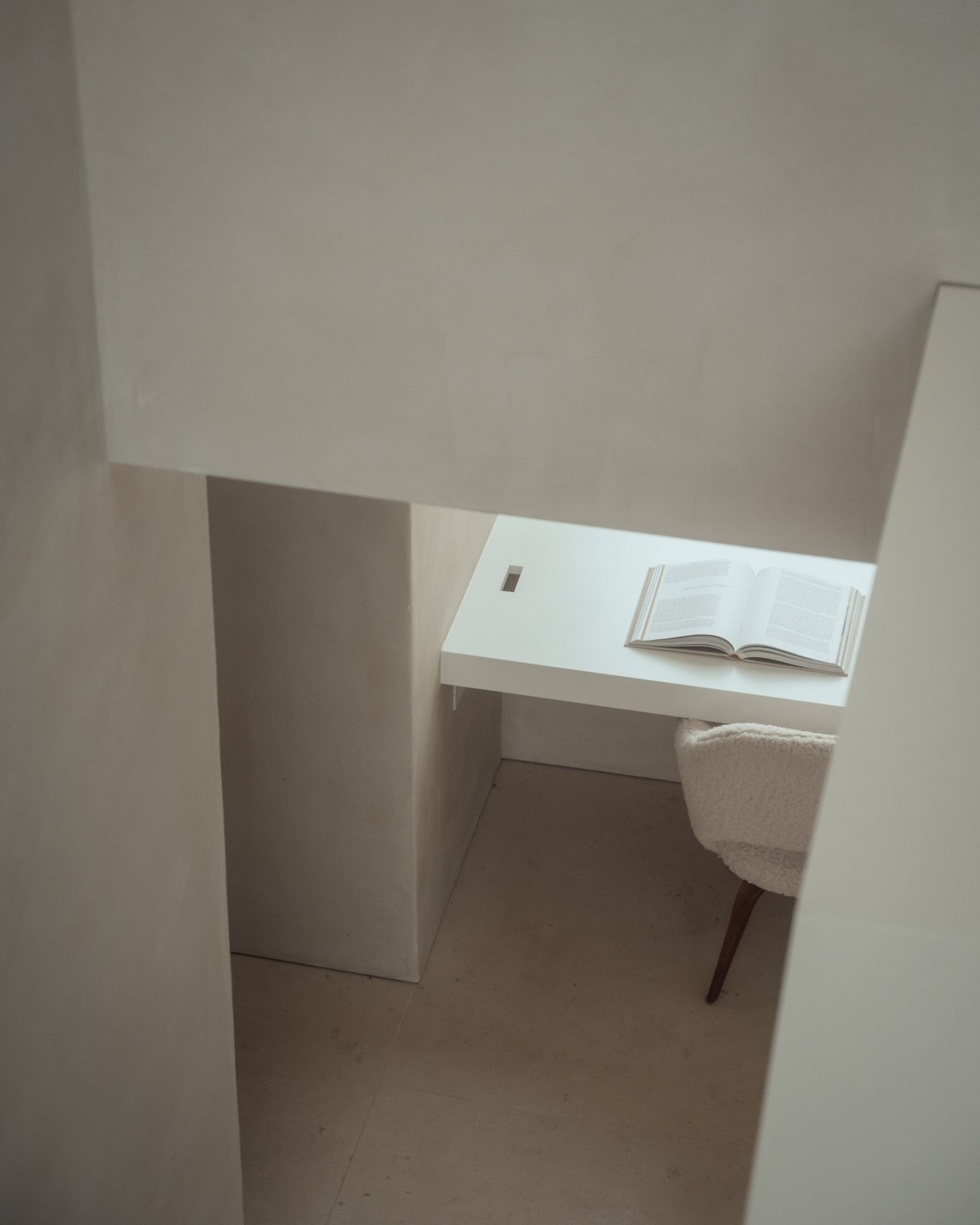 Chalk River House by Oliver Leech Architects - Gessato