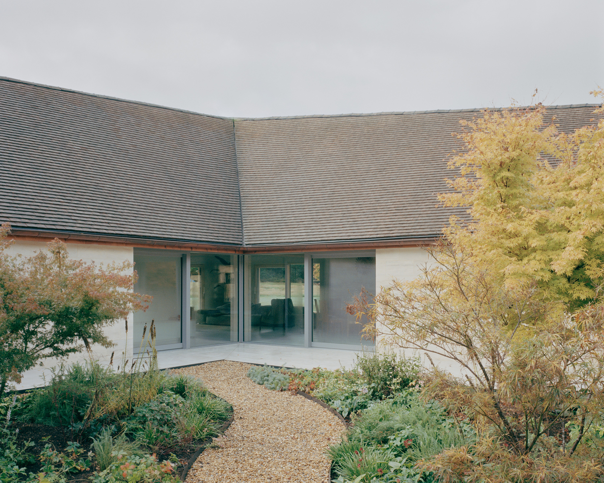 Eavesdrop by Tom Dowdall Architects - Gessato