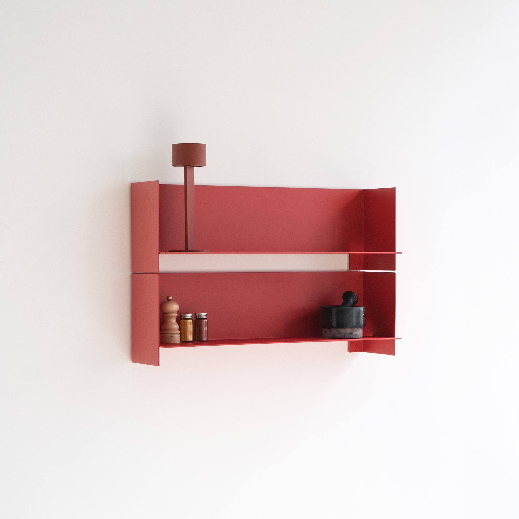 Palco by UTIL: A Shelf That Frames and Adapts - Gessato