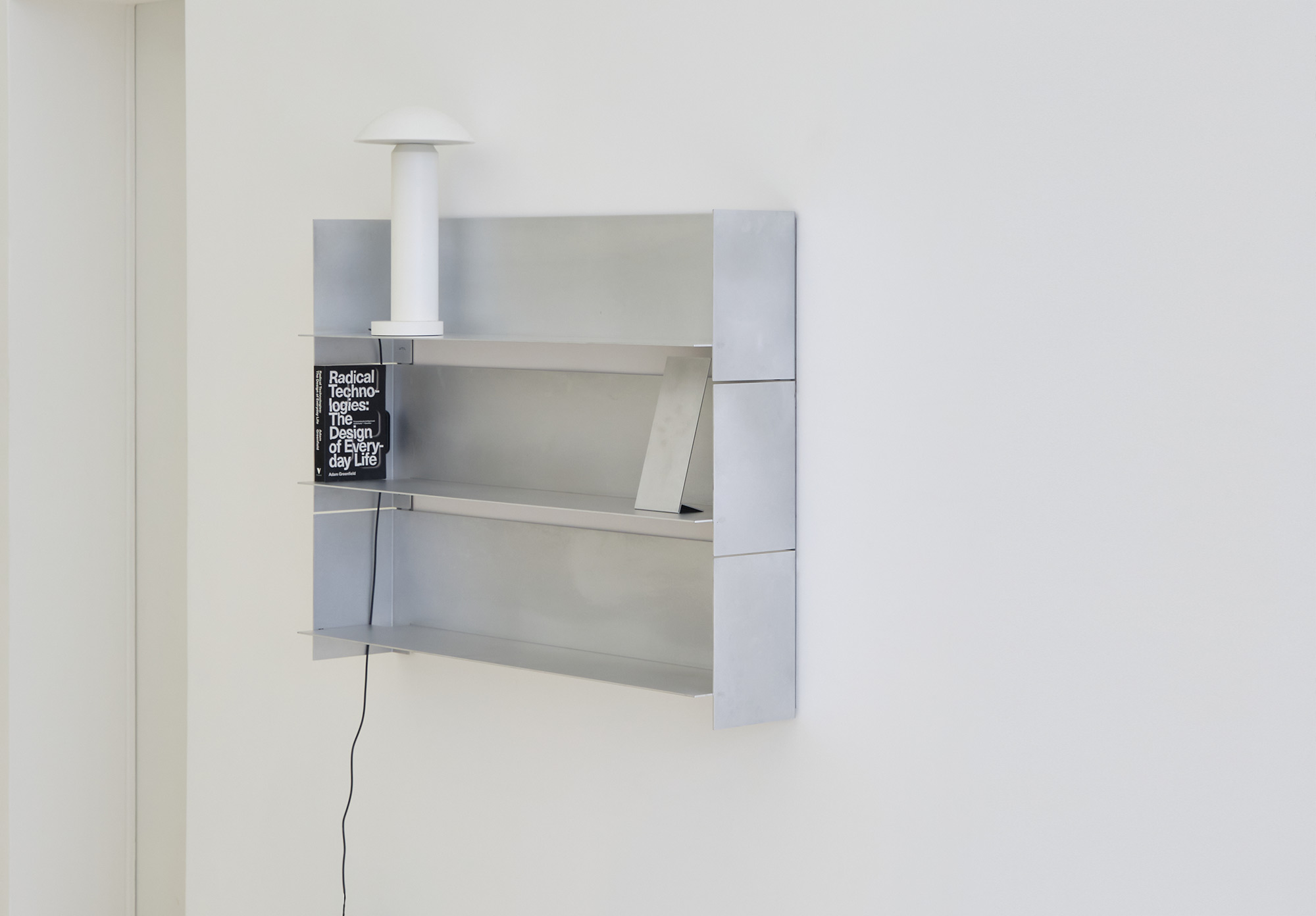 Palco by UTIL: A Shelf That Frames and Adapts - Gessato
