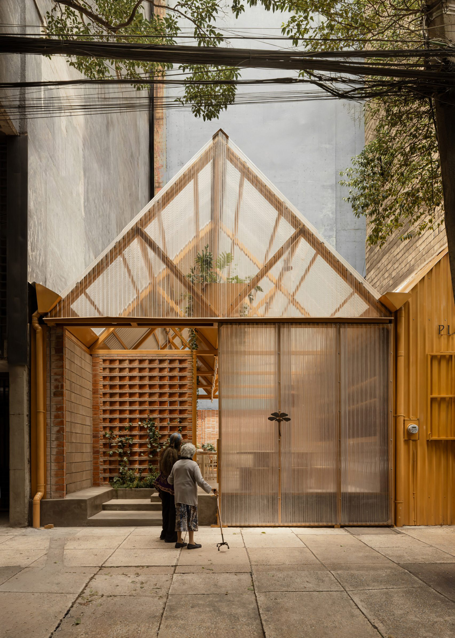Plumbago by OPA: A Greenhouse for the City - Gessato
