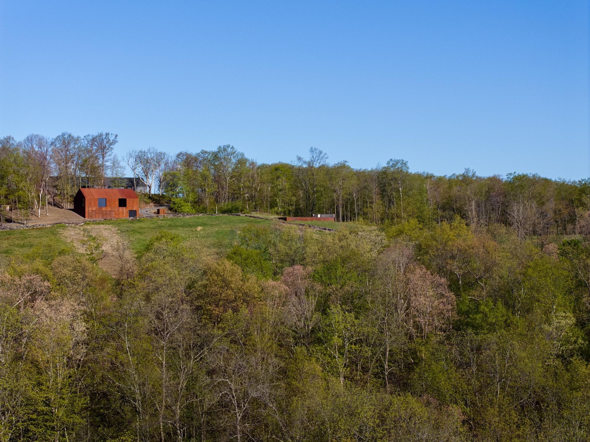 Ridge Barn by Worrell Yeung - Gessato