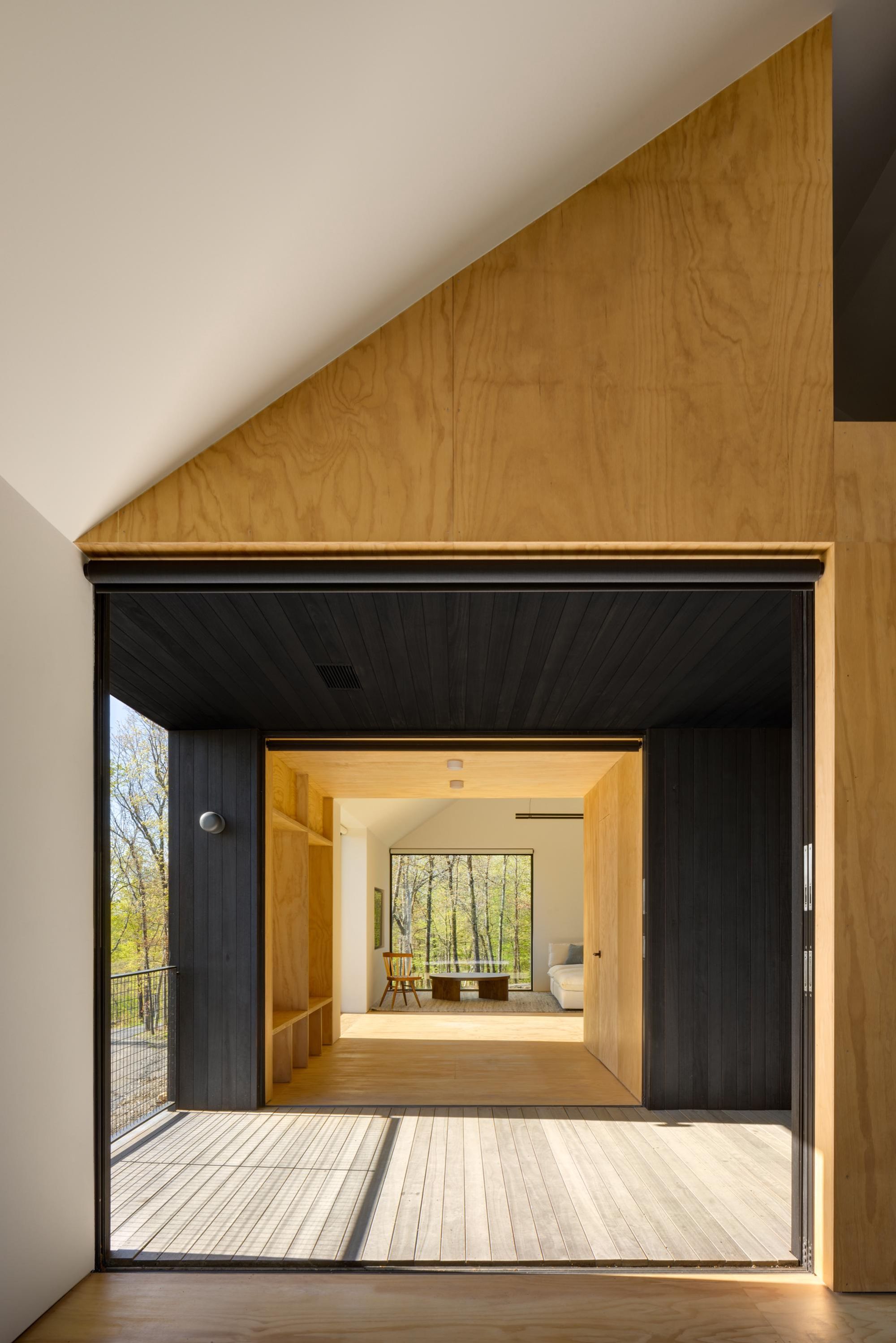 Ridge Barn by Worrell Yeung - Gessato