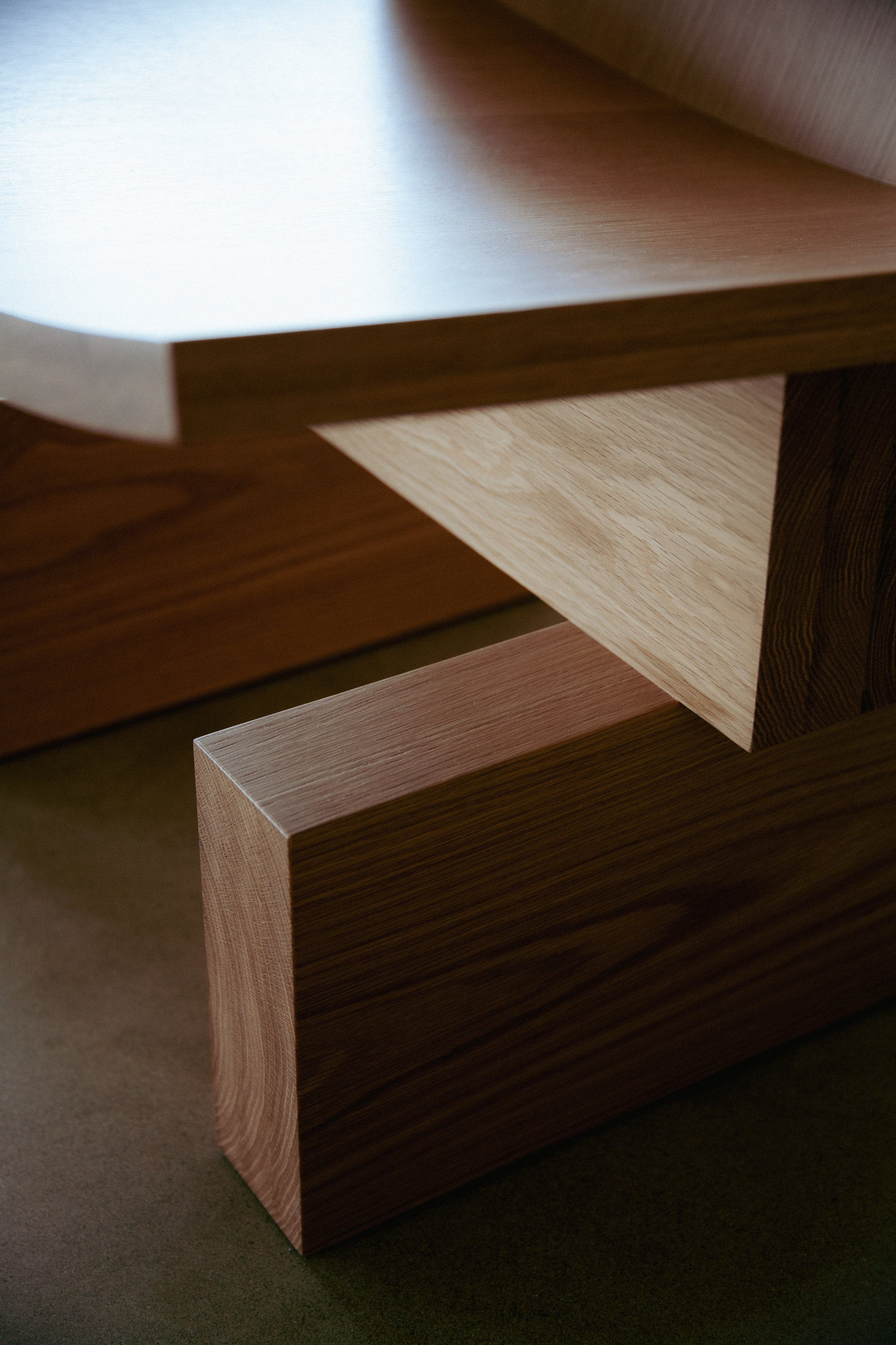 Plane Lounge Chair - Gessato