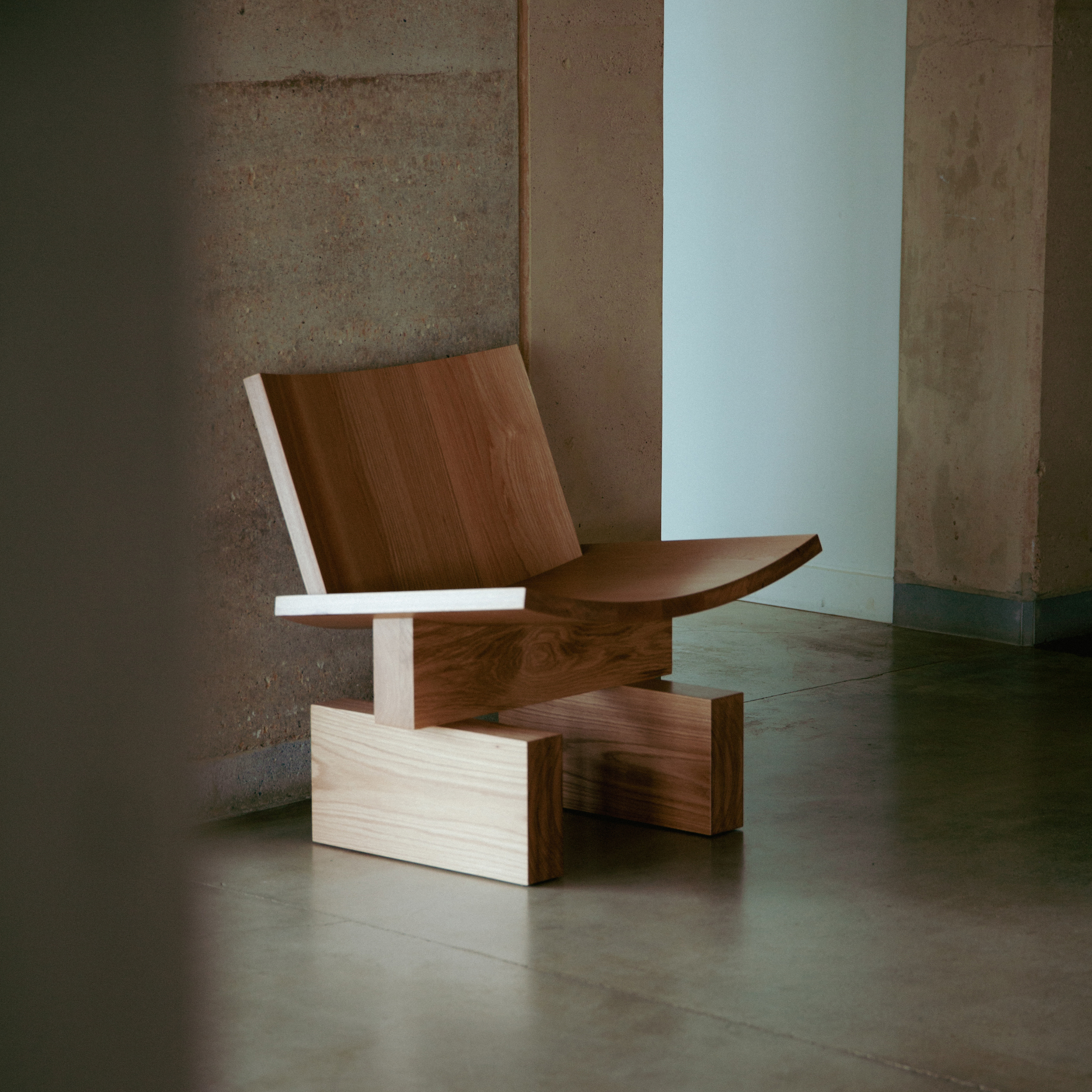 Plane Lounge Chair - Gessato