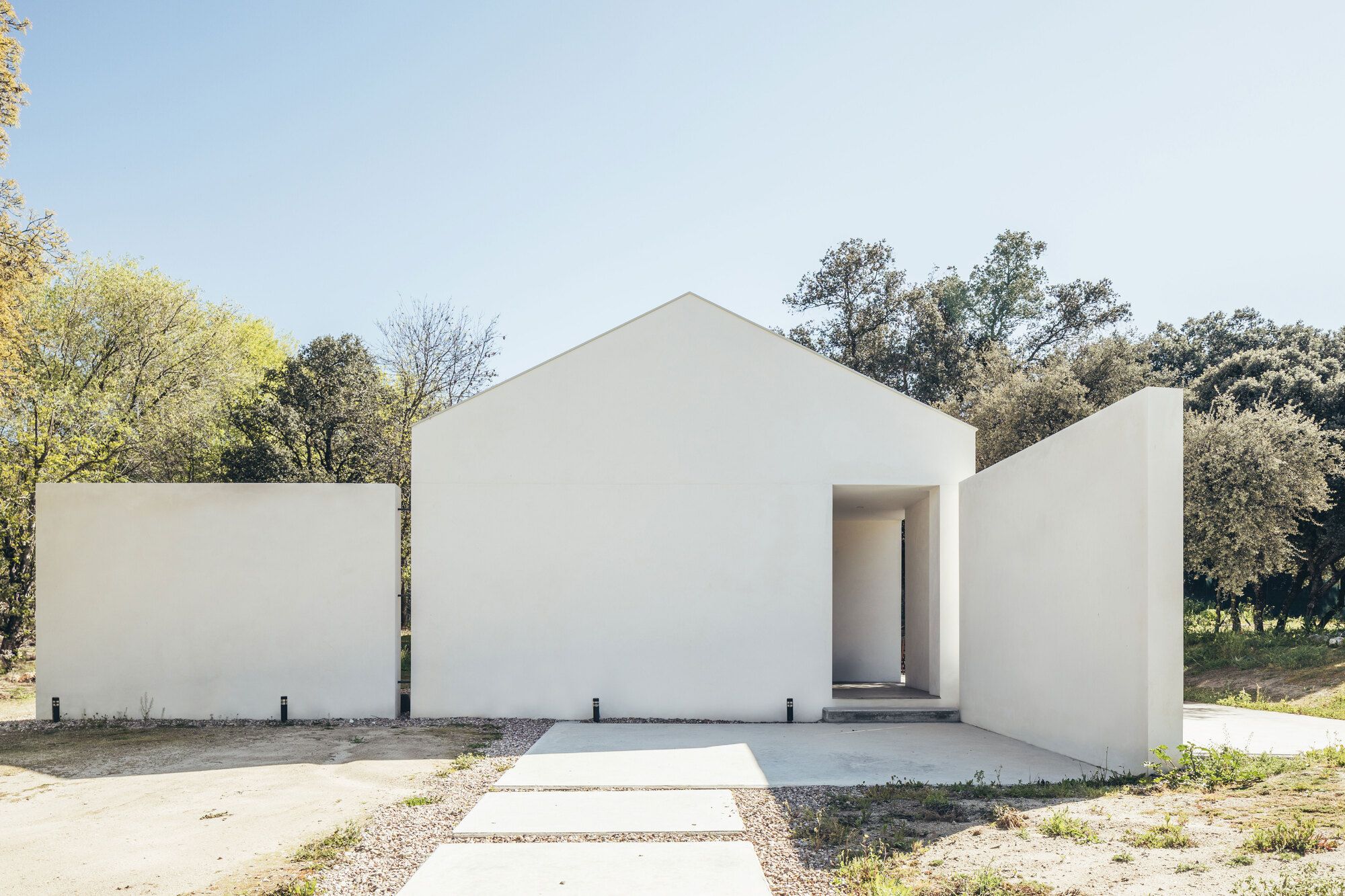 House Among Oaks - Gessato