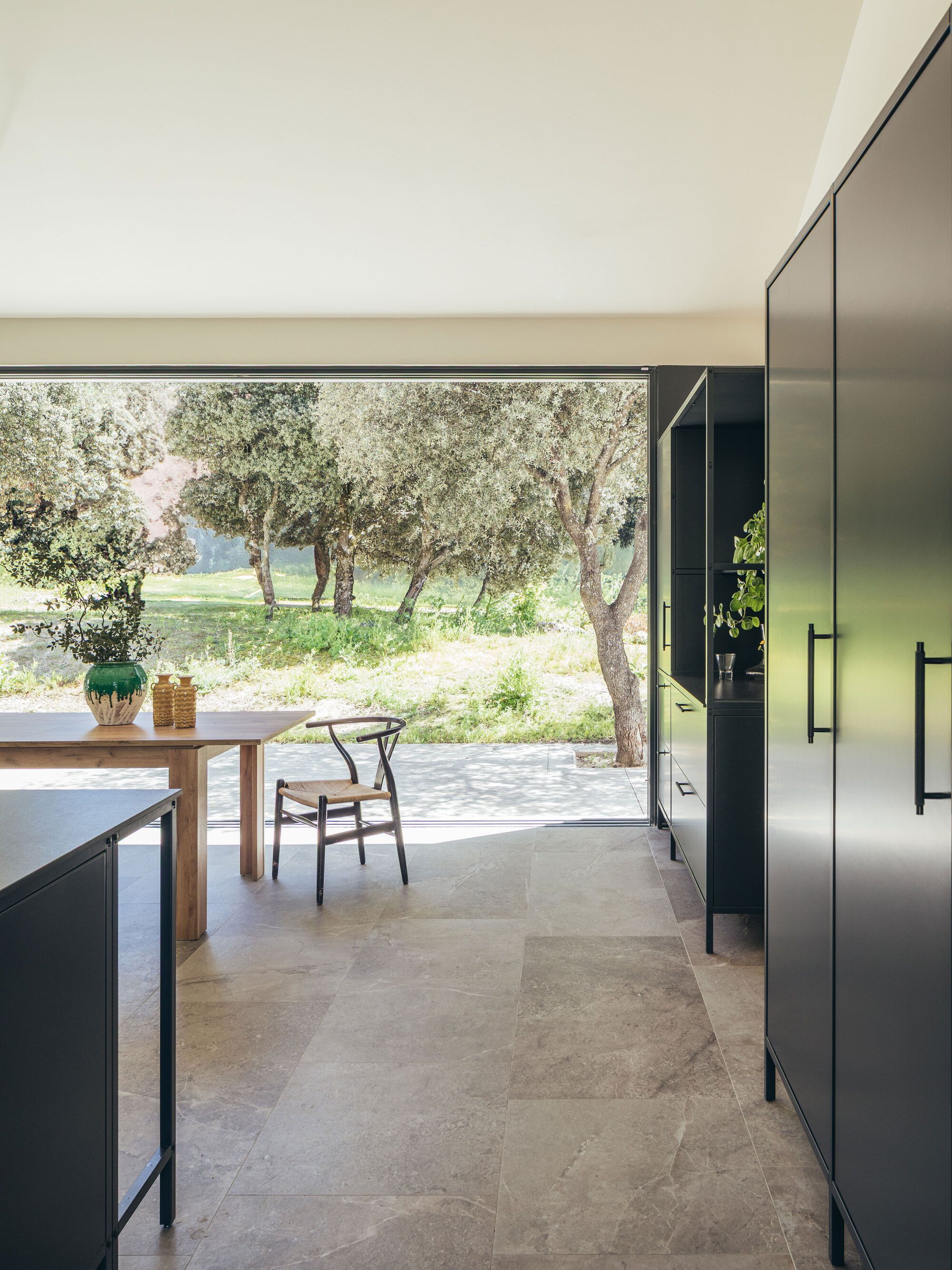 House Among Oaks - Gessato