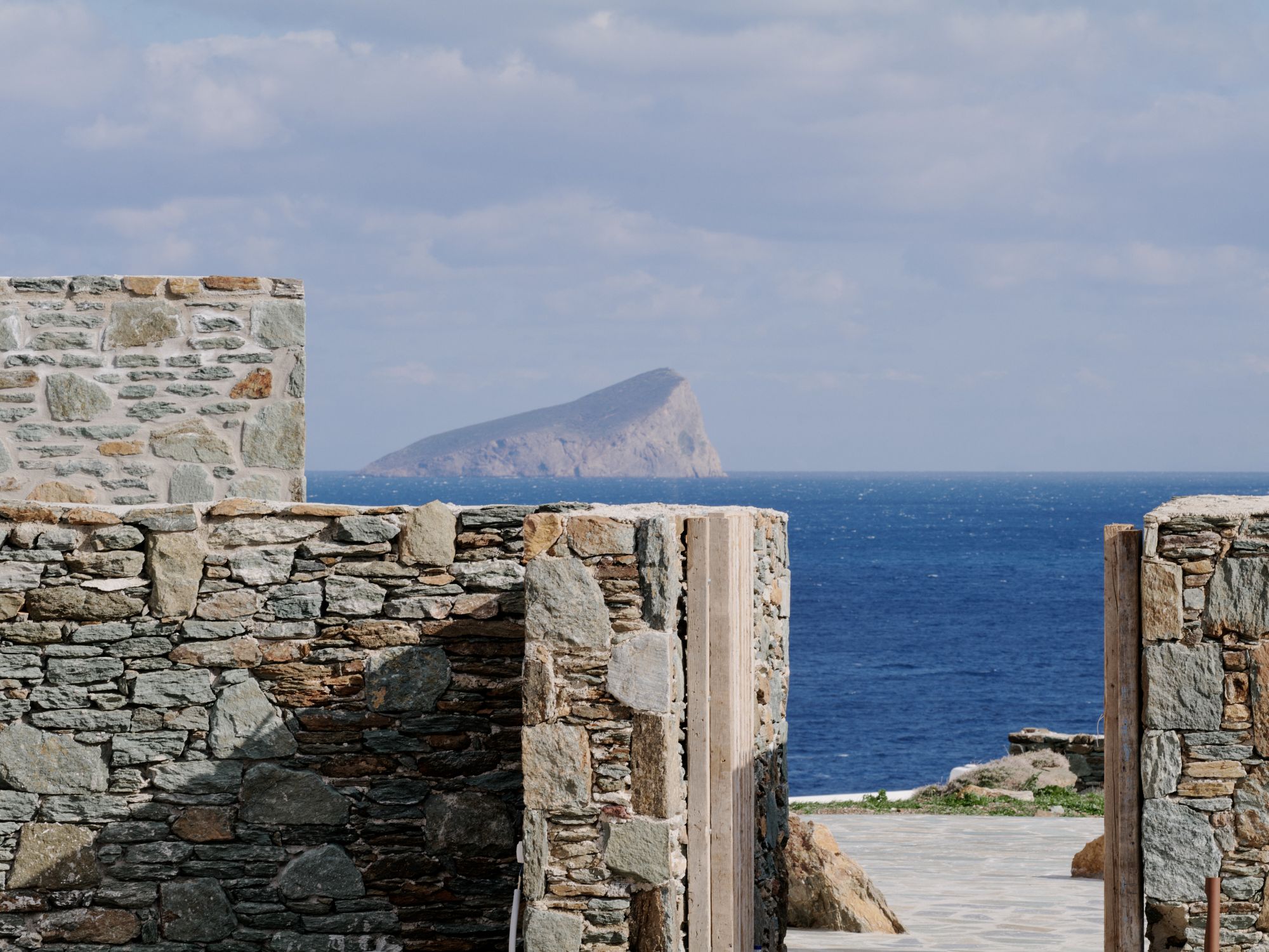 The Outdoor House - Gessato