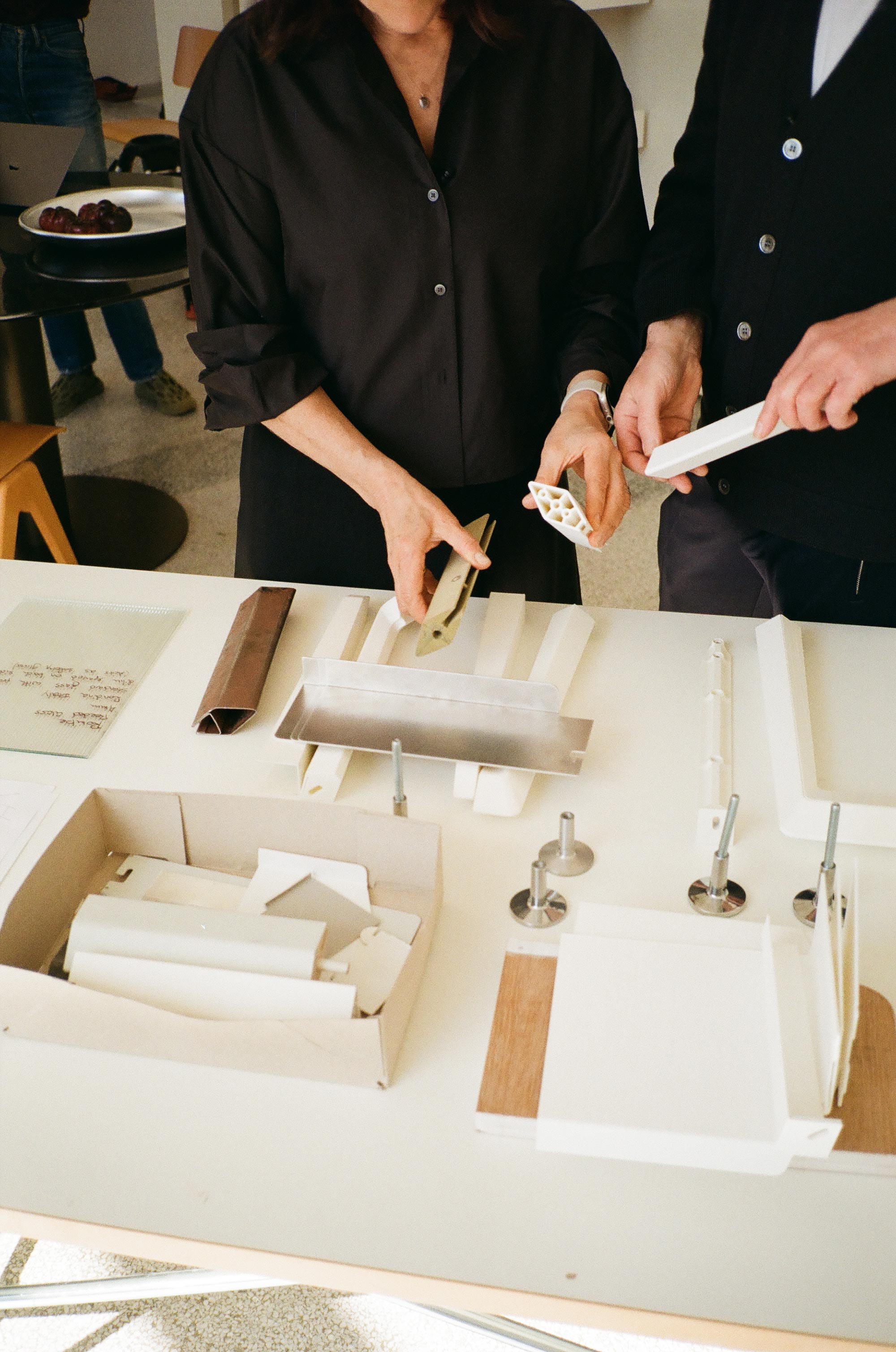 Rombe, A Modular Shelving System for Modern Interiors - Gessato