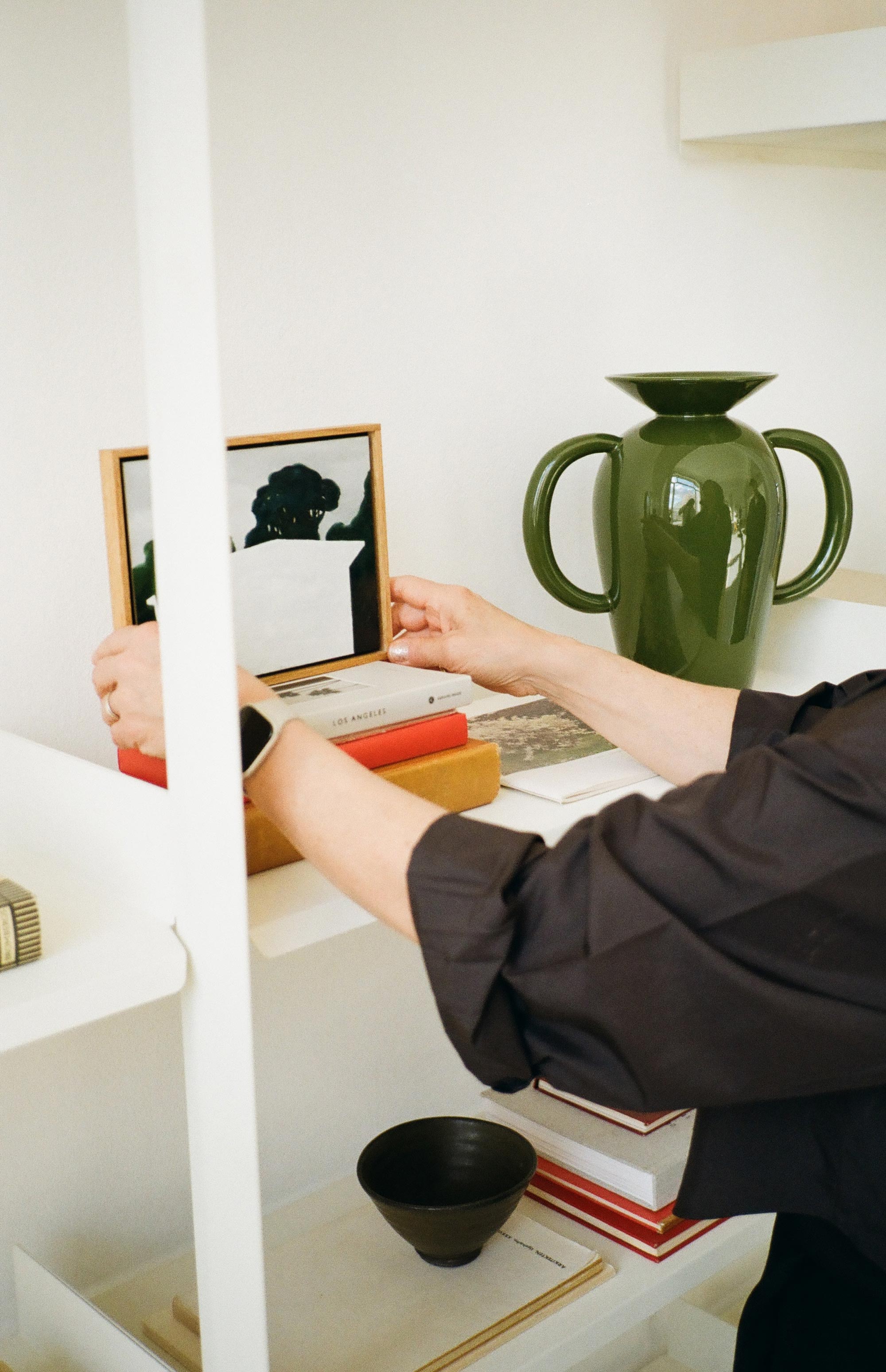 Rombe, A Modular Shelving System for Modern Interiors - Gessato