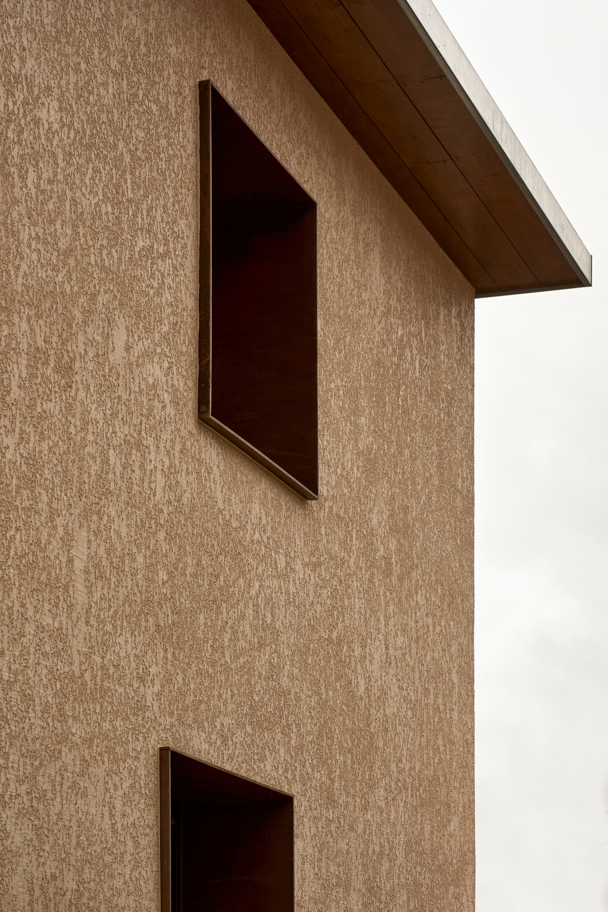 House Within a House, Sasamón - Gessato