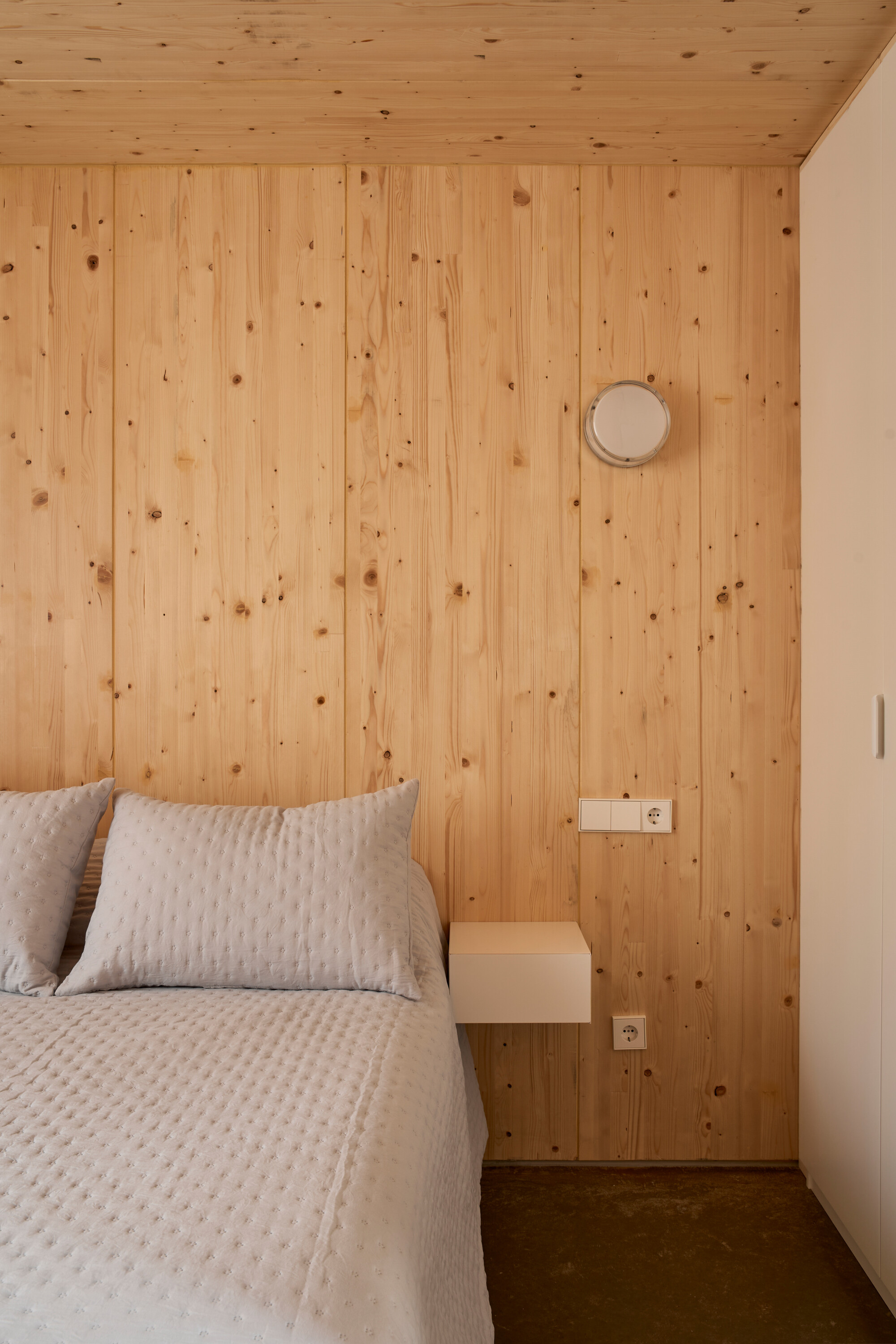 House Within a House, Sasamón - Gessato