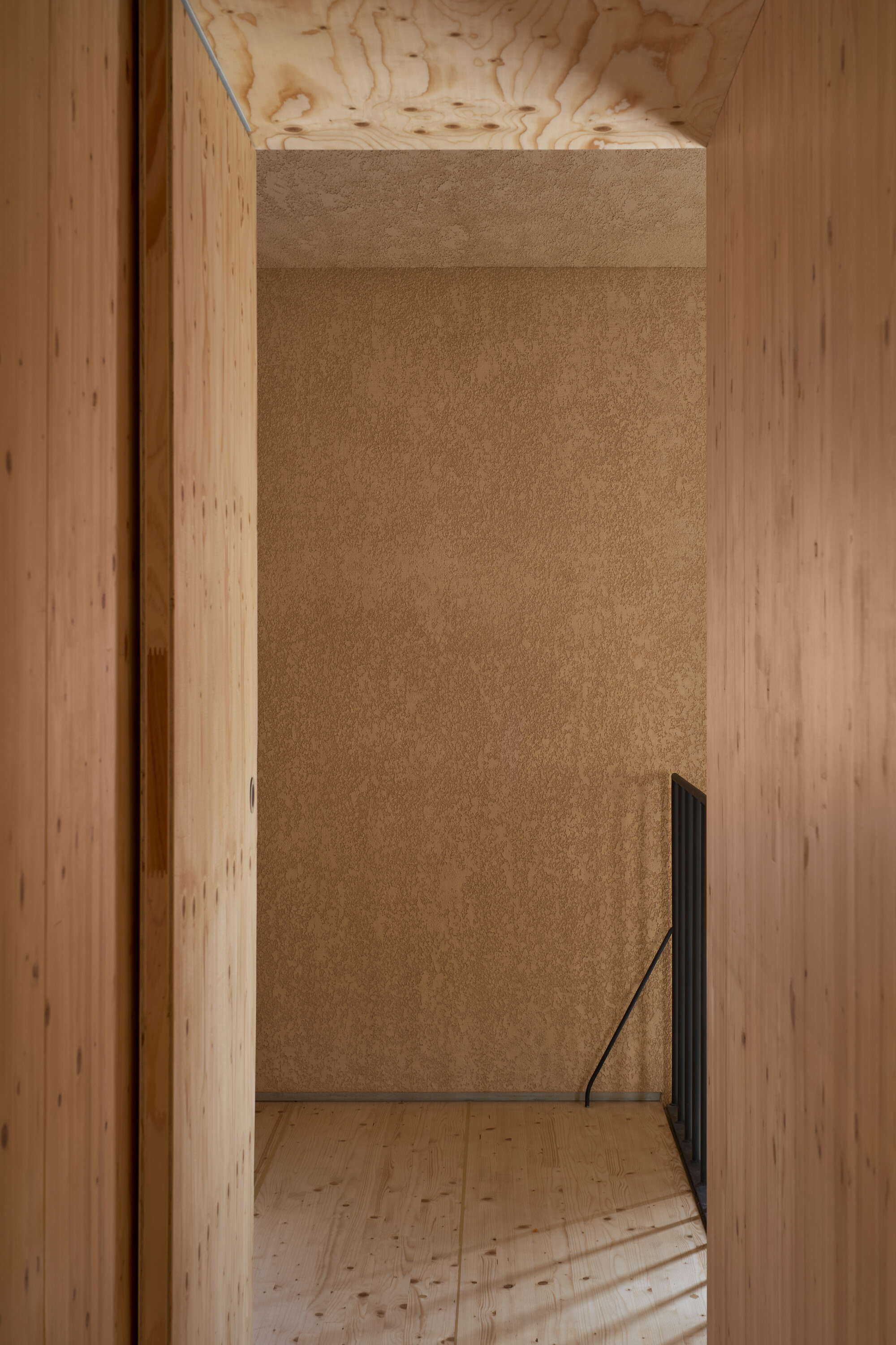 House Within a House, Sasamón - Gessato