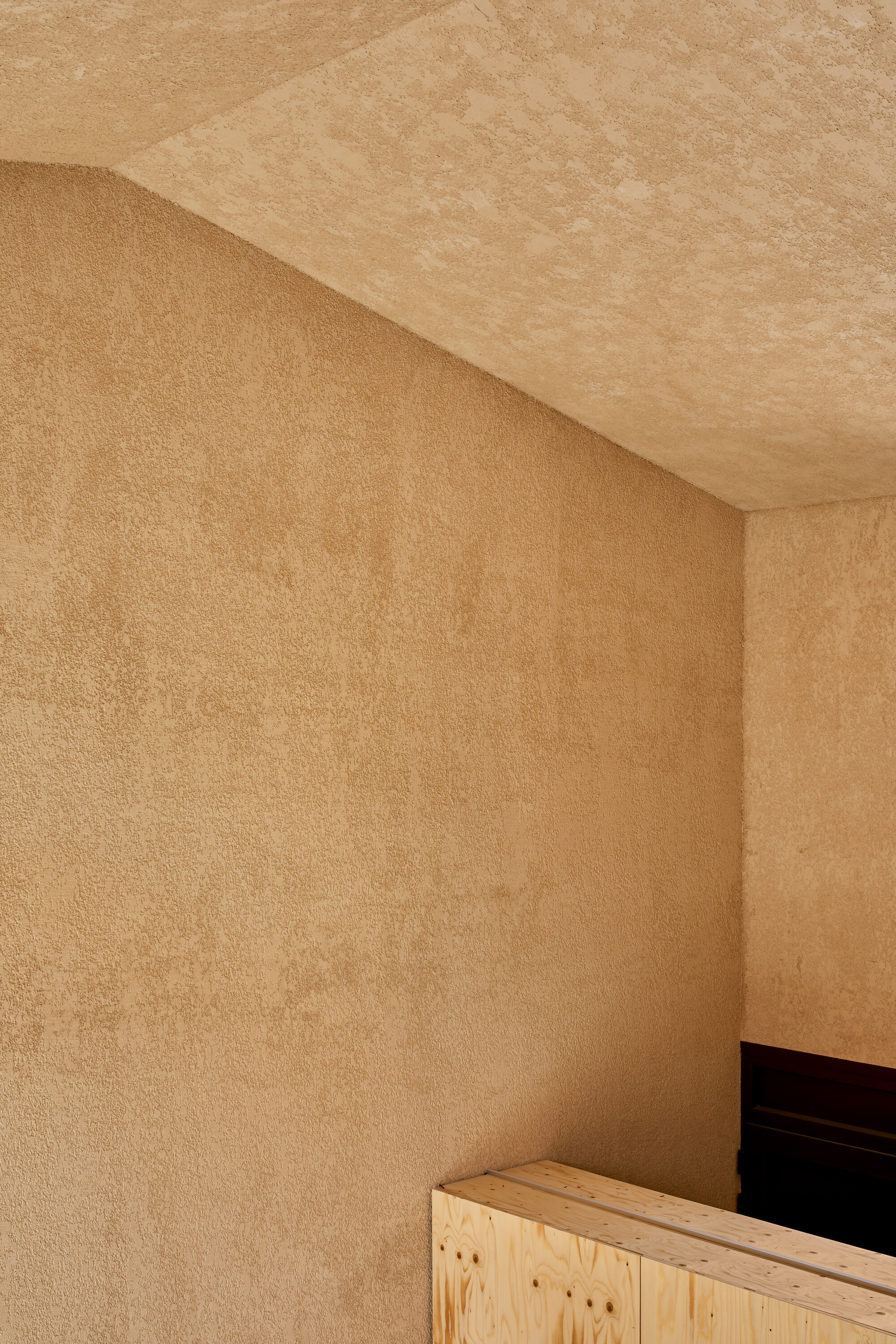 House Within a House, Sasamón - Gessato