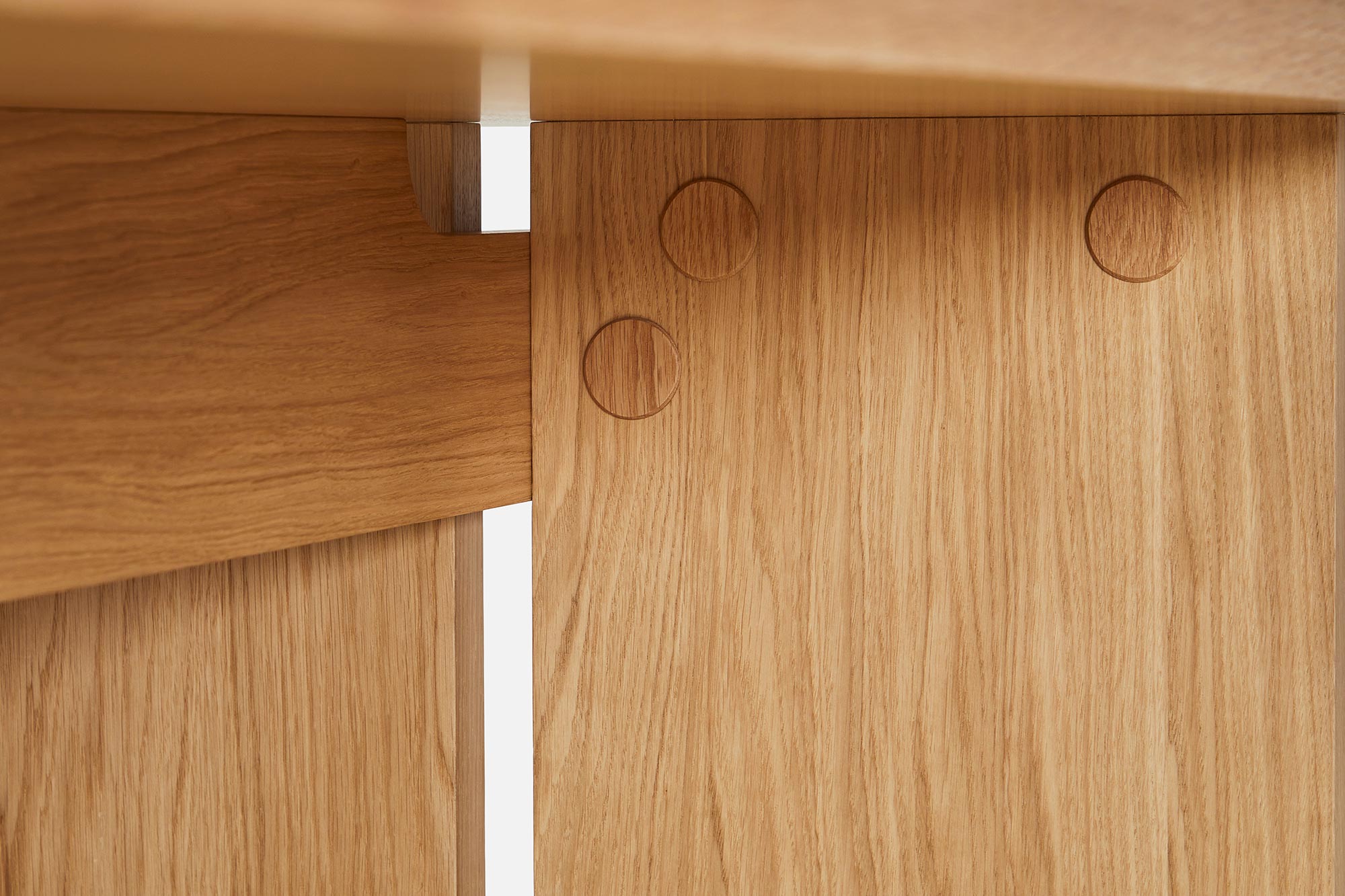 Kimono Dining Table - Gessato