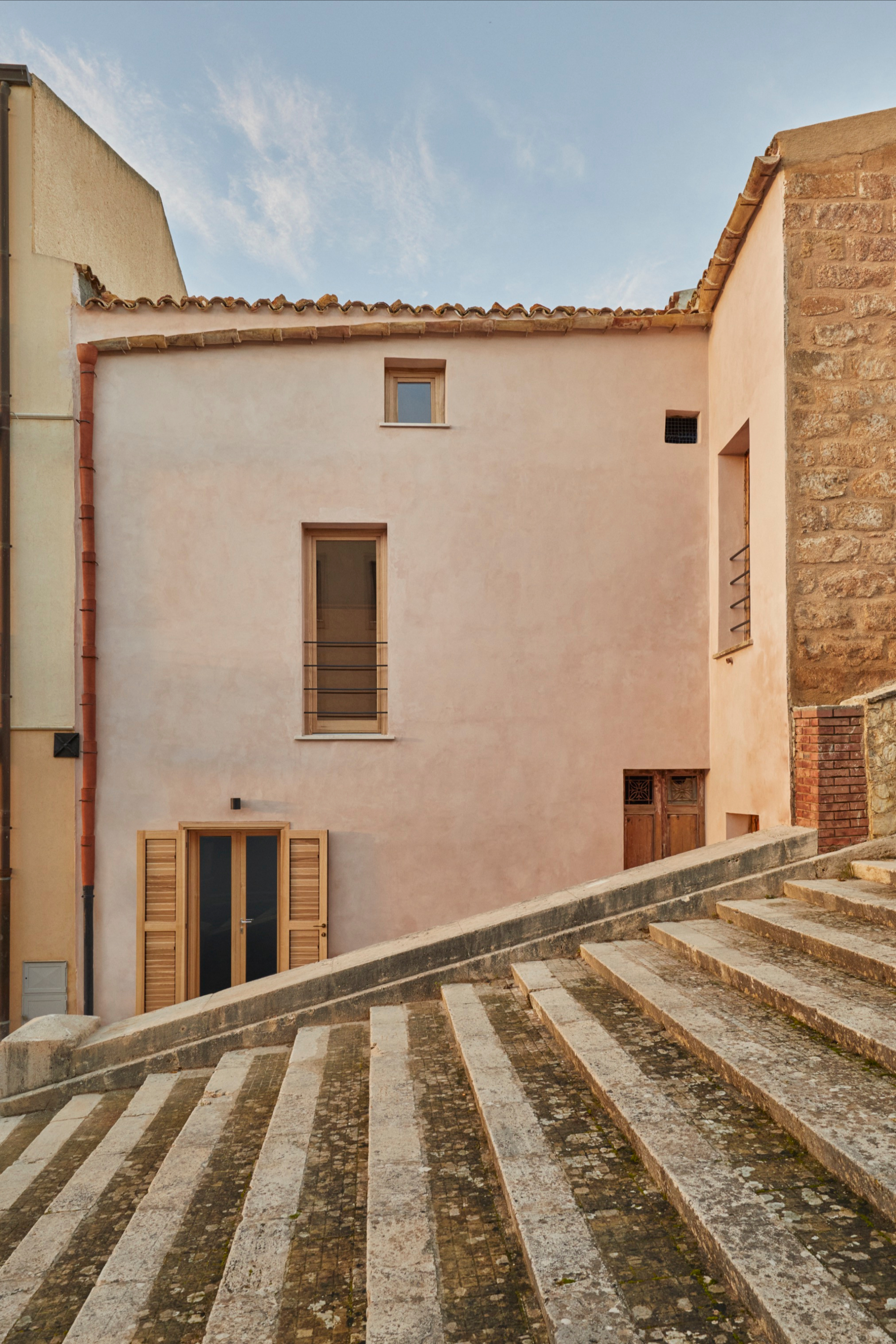 €1 House, Sambuca di Sicilia - Gessato €1 House, Sambuca di Sicilia - Gessato