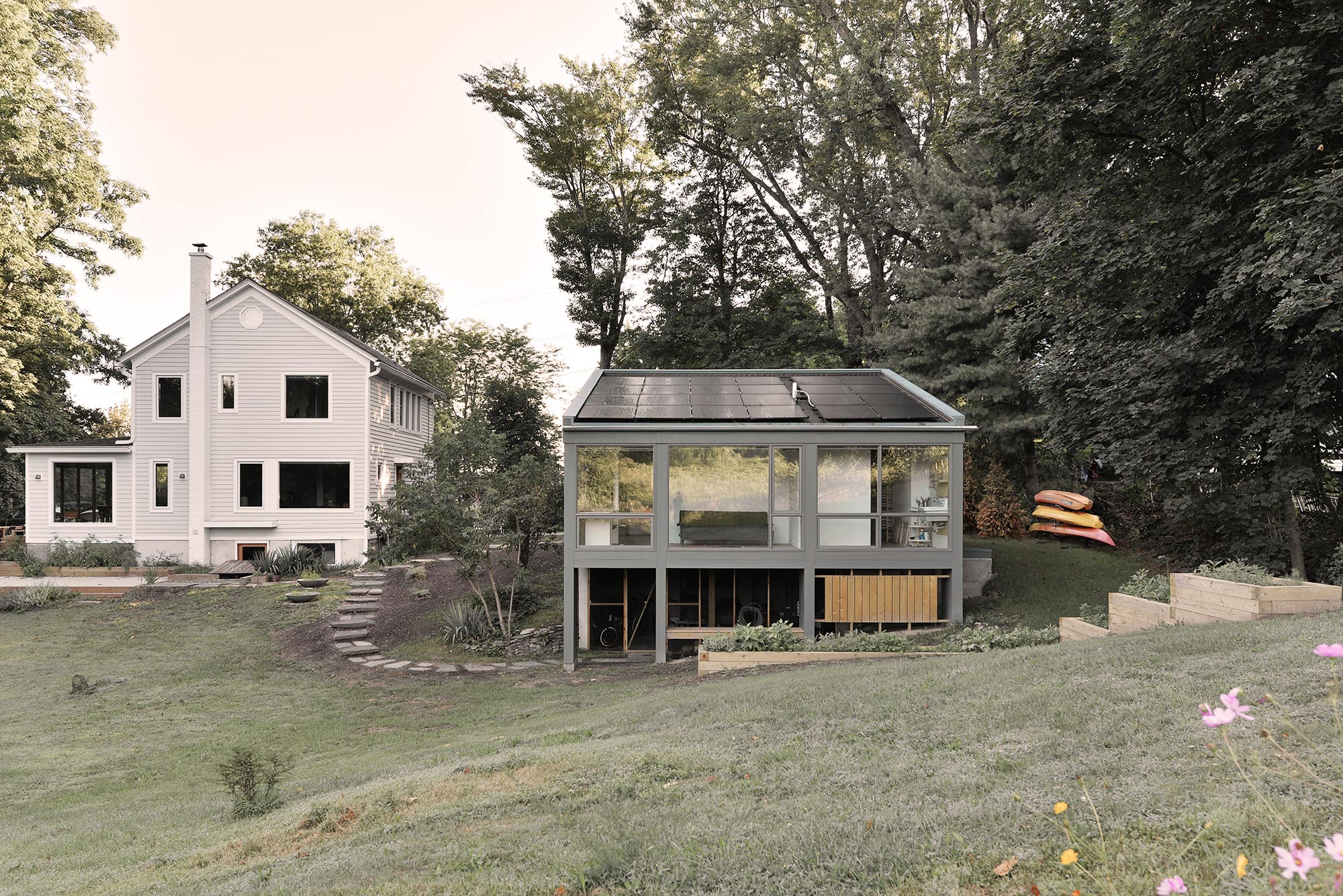 Anchorage Road Artist Studio - Gessato Anchorage Road Artist Studio - Gessato