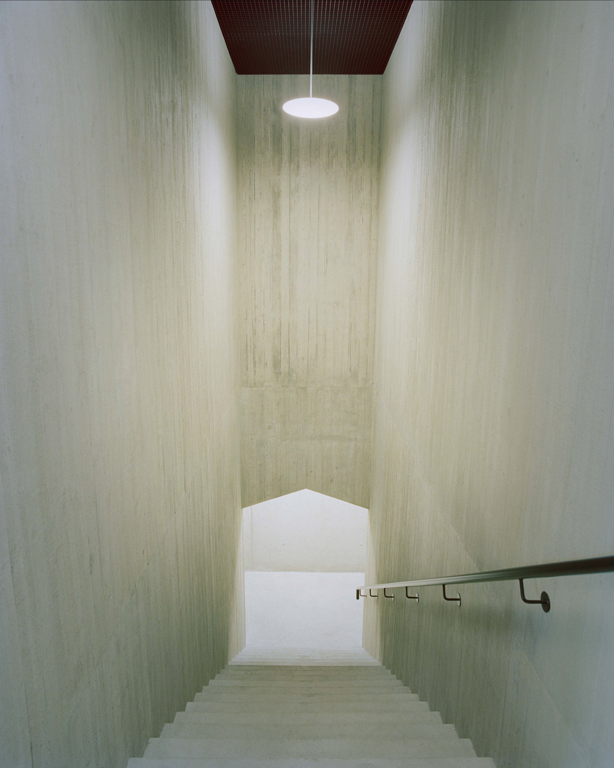 School Bota, Dürnten - Gessato