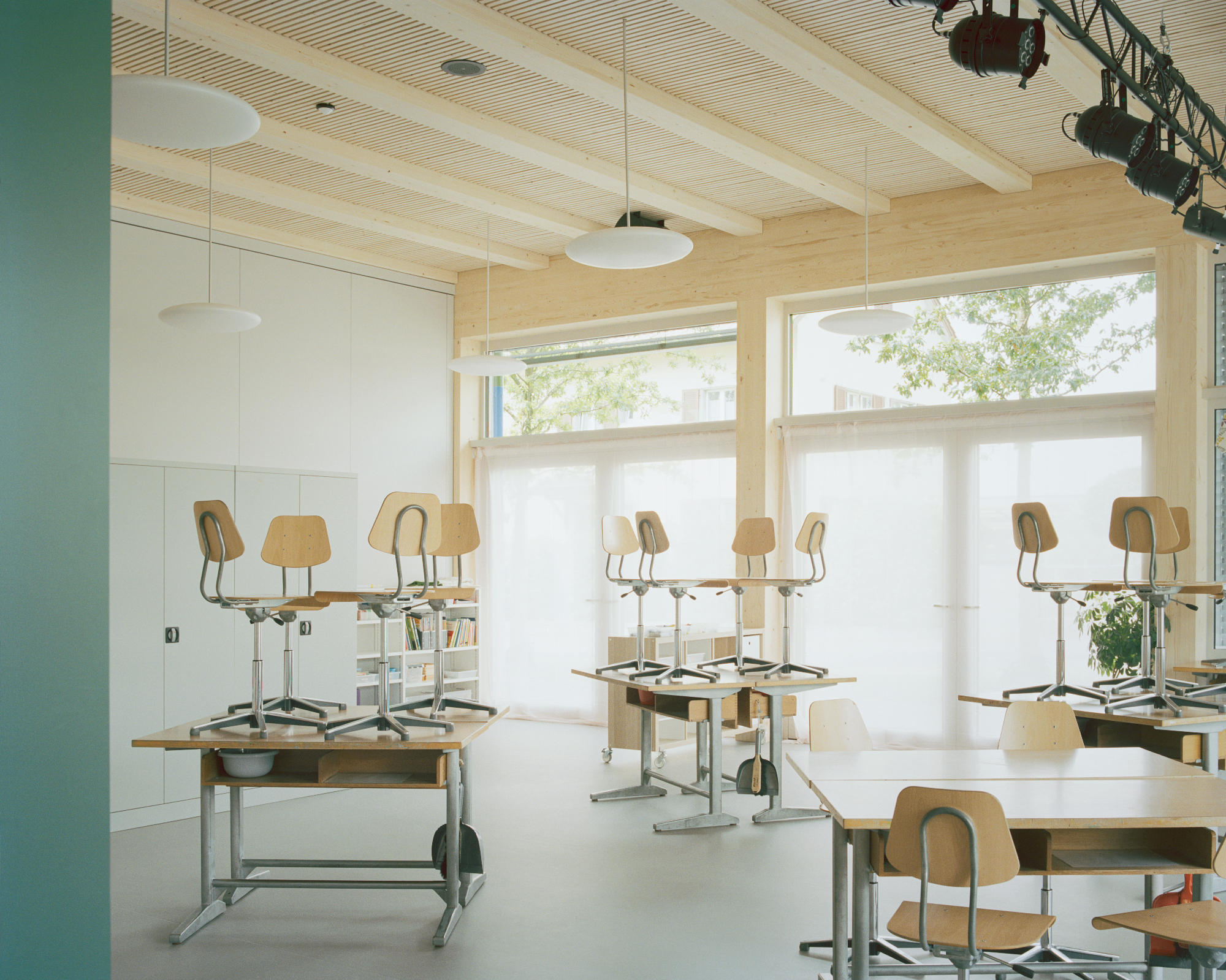 School Bota, Dürnten - Gessato