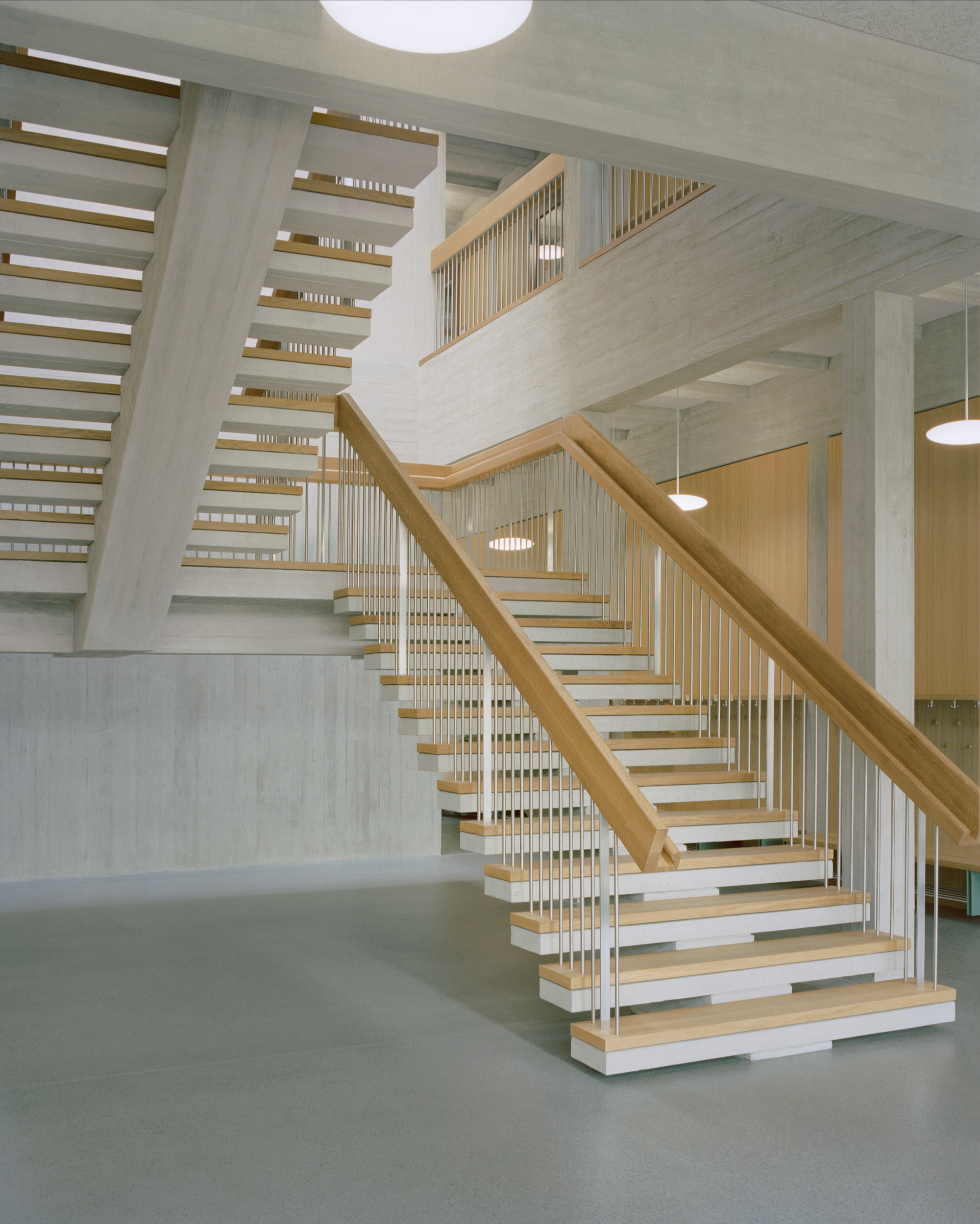 School Bota, Dürnten - Gessato