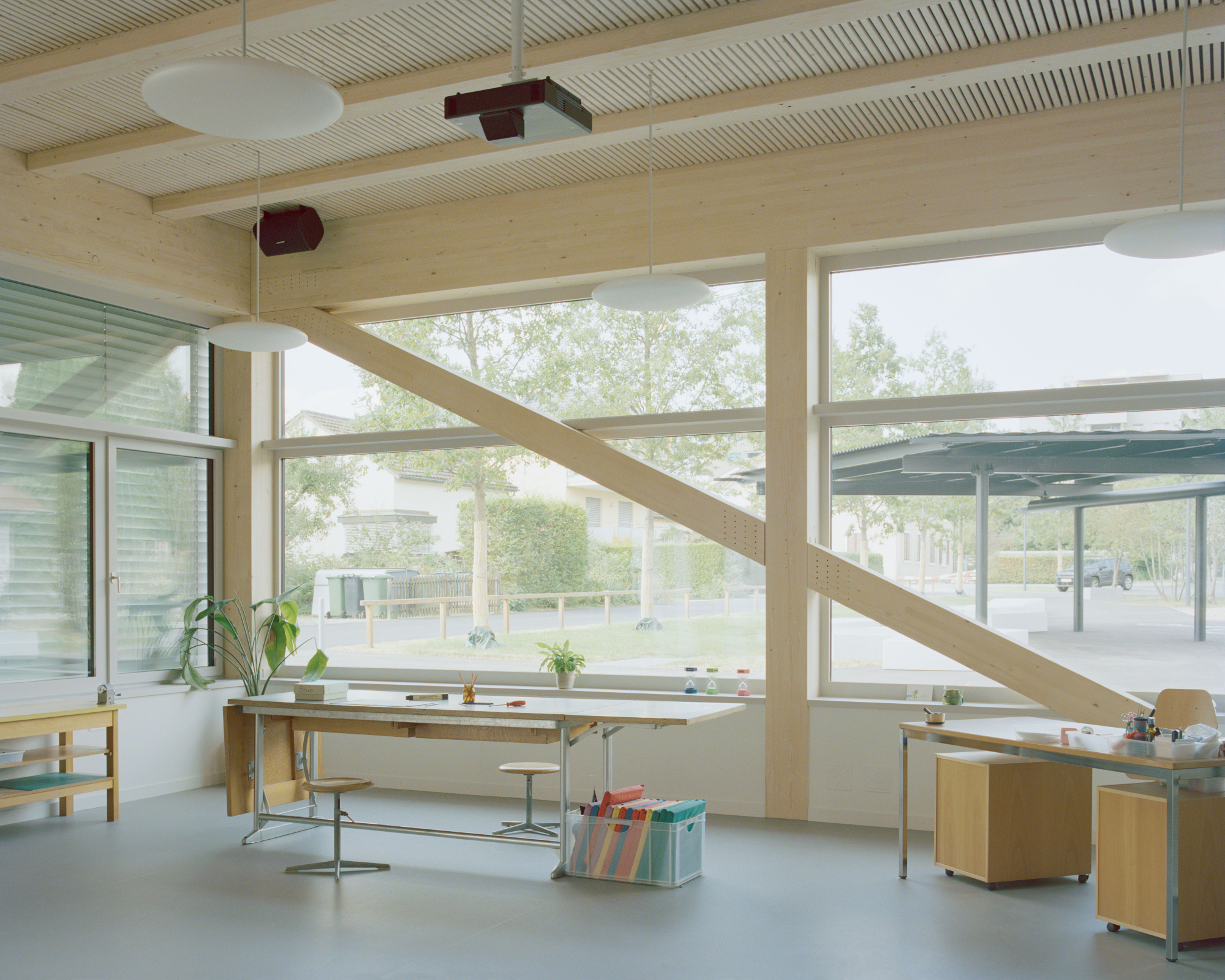 School Bota, Dürnten - Gessato