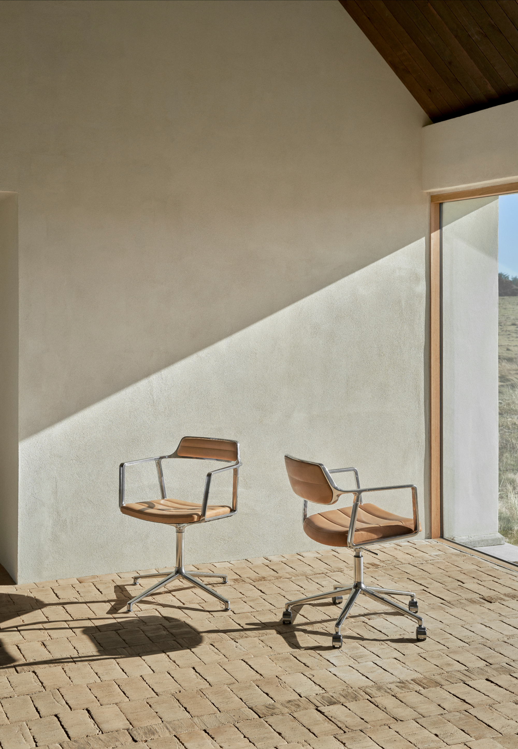 The Vipp453+ Swivel Chairs - Gessato