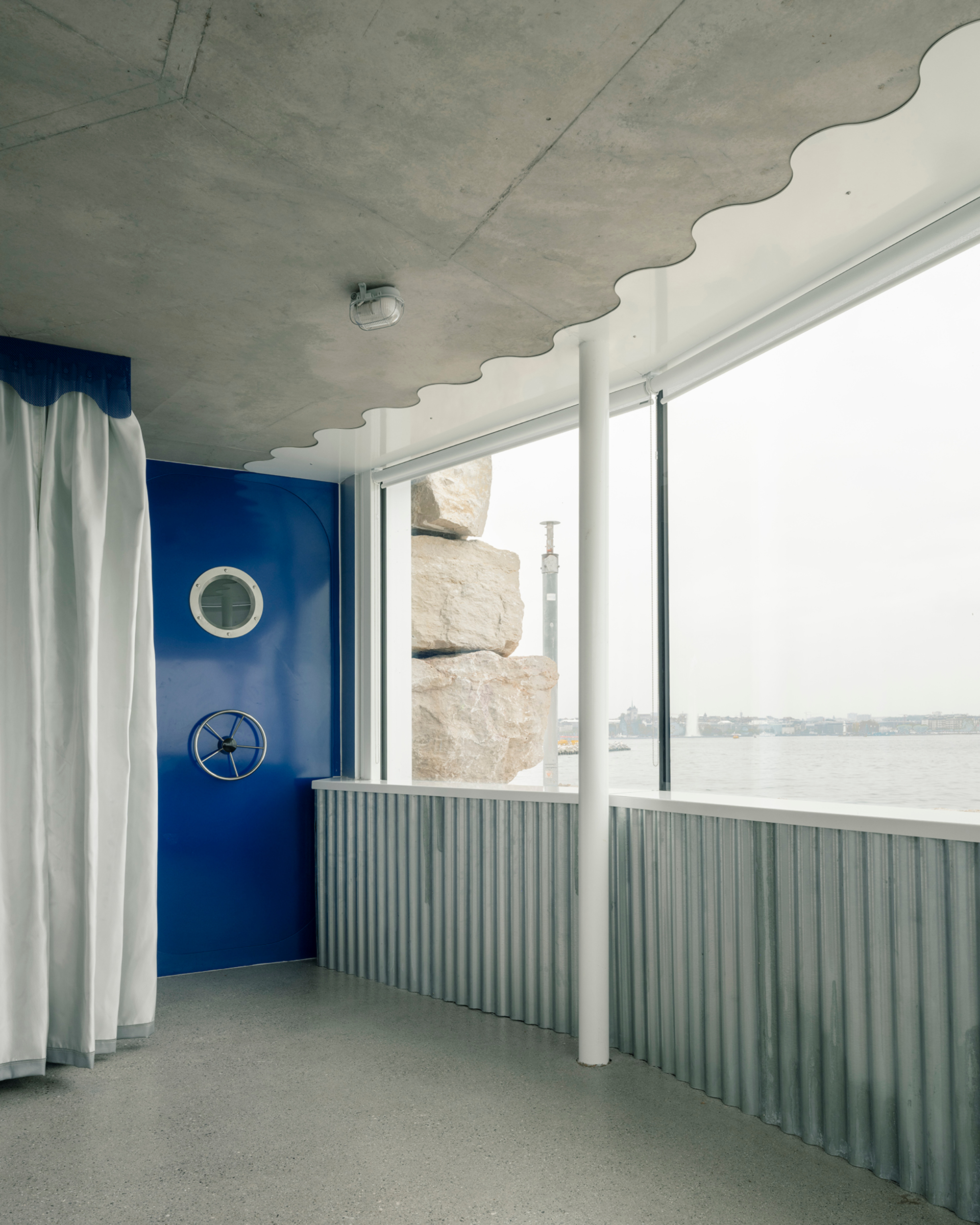 The Phare Ylliam Lighthouse - Gessato
