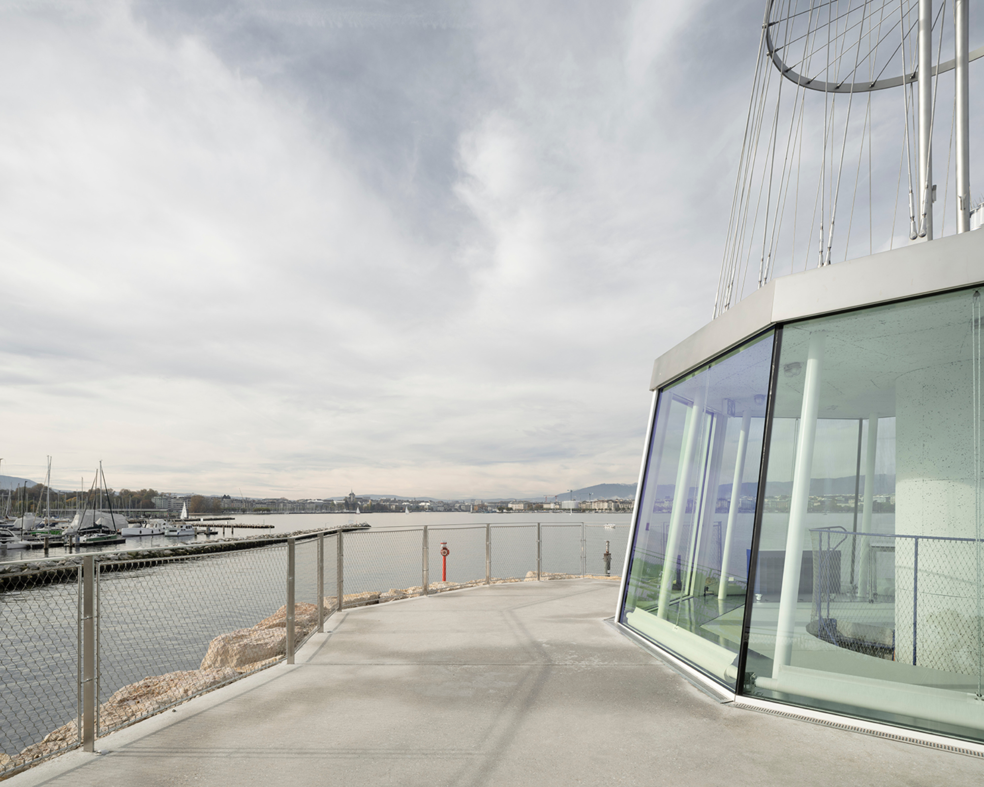 The Phare Ylliam Lighthouse - Gessato