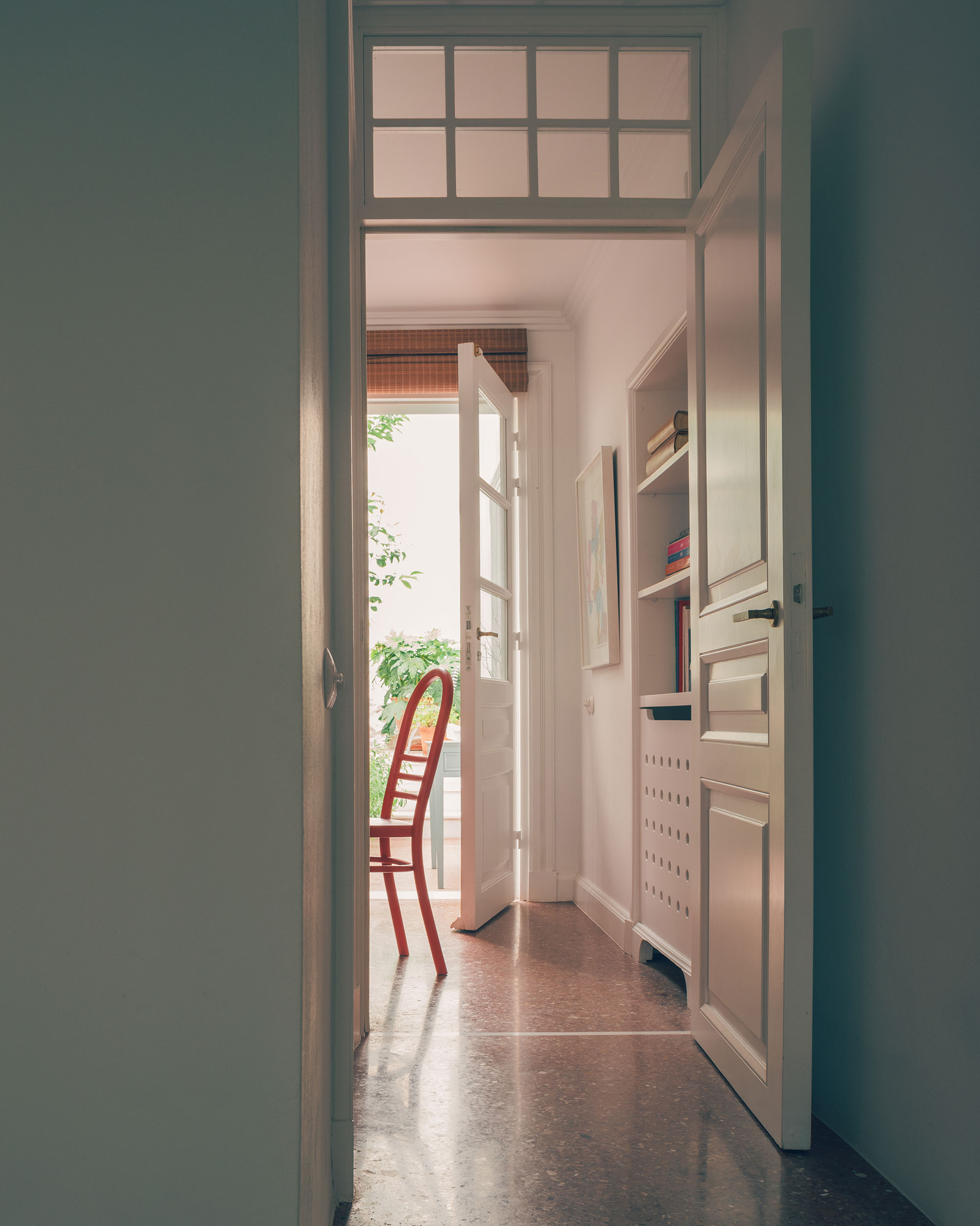 Plaka House by Local Local - Gessato