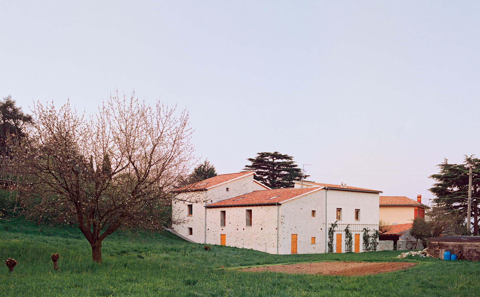 The Curt Farmhouse in Tavernèe - Gessato