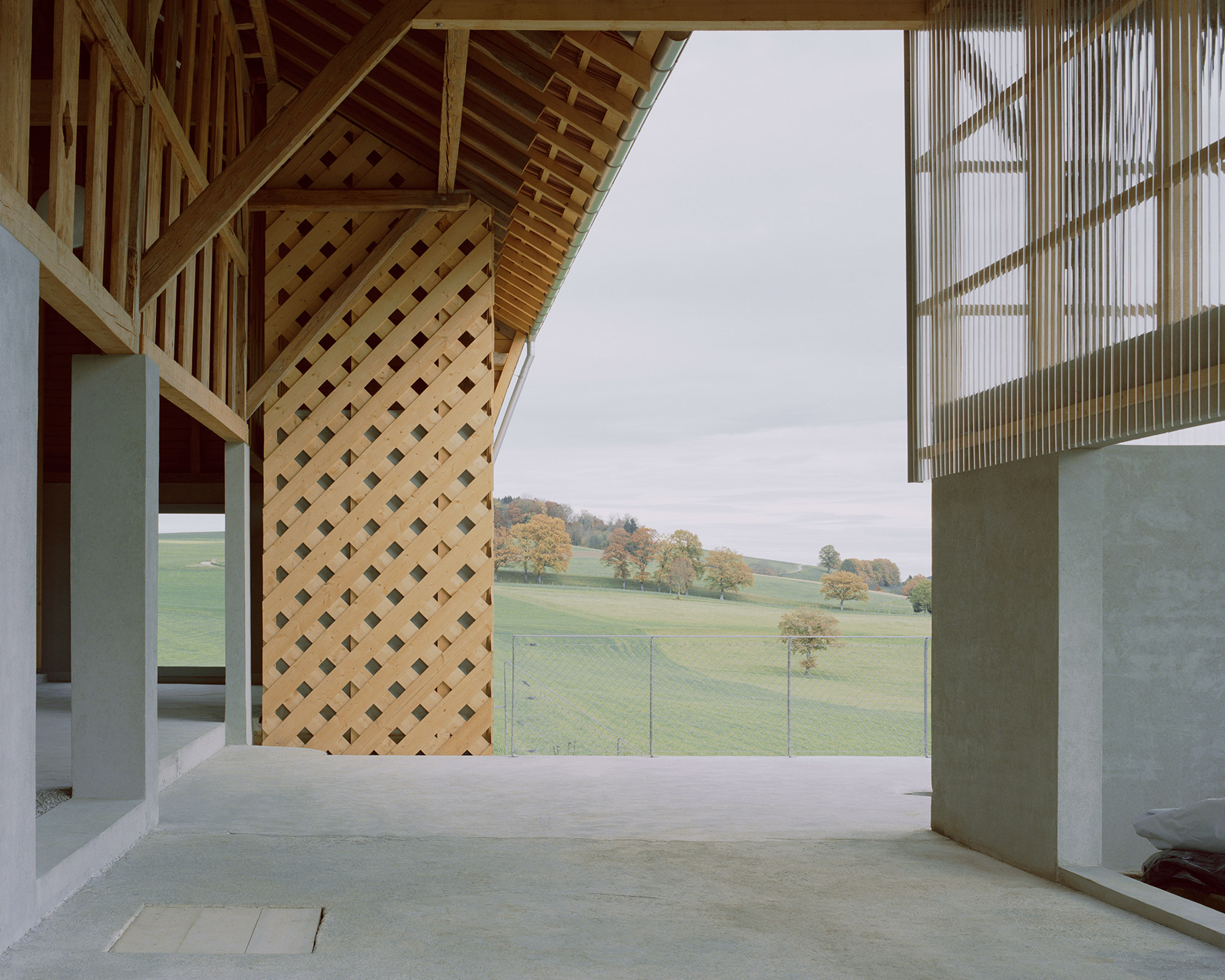 The Inverted Farmhouse in Vuisternens-devant-Romont - Gessato The Inverted Farmhouse in Vuisternens-devant-Romont - Gessato