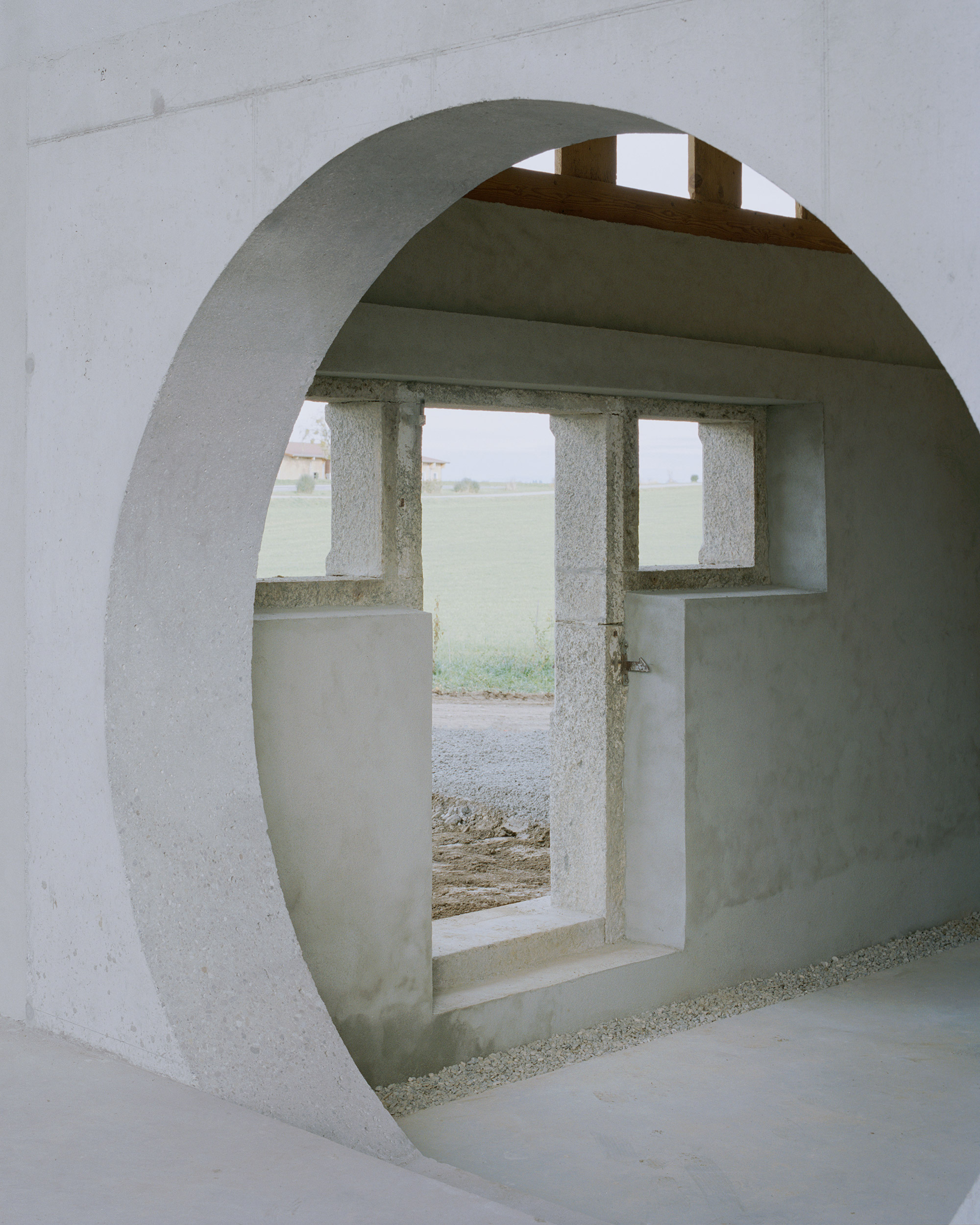The Inverted Farmhouse in Vuisternens-devant-Romont - Gessato