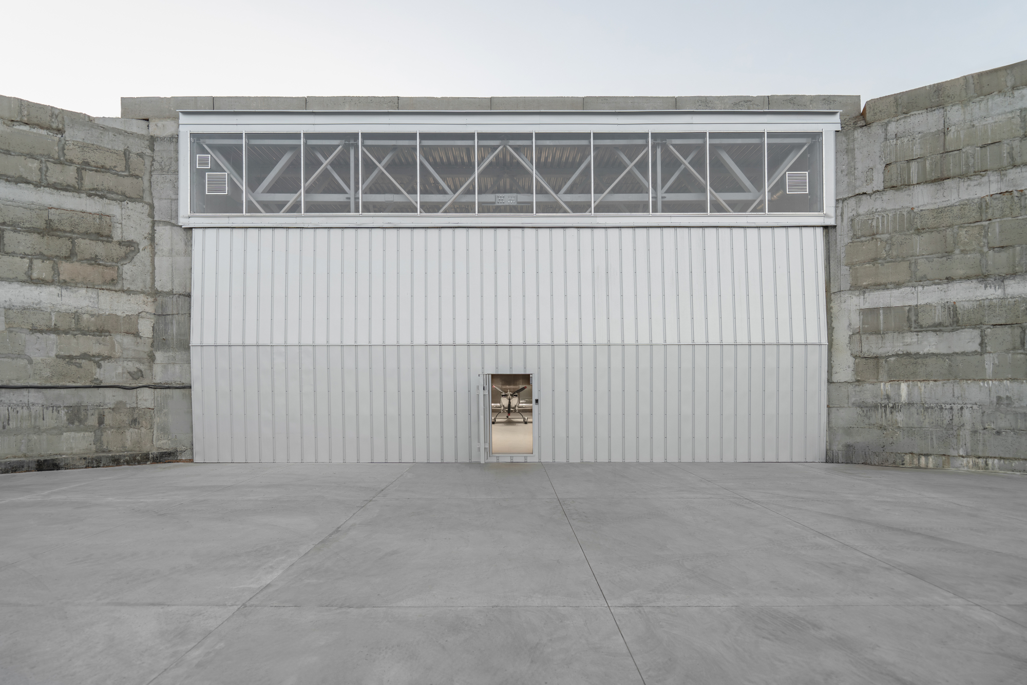 The AEROTIM Hangar - Gessato