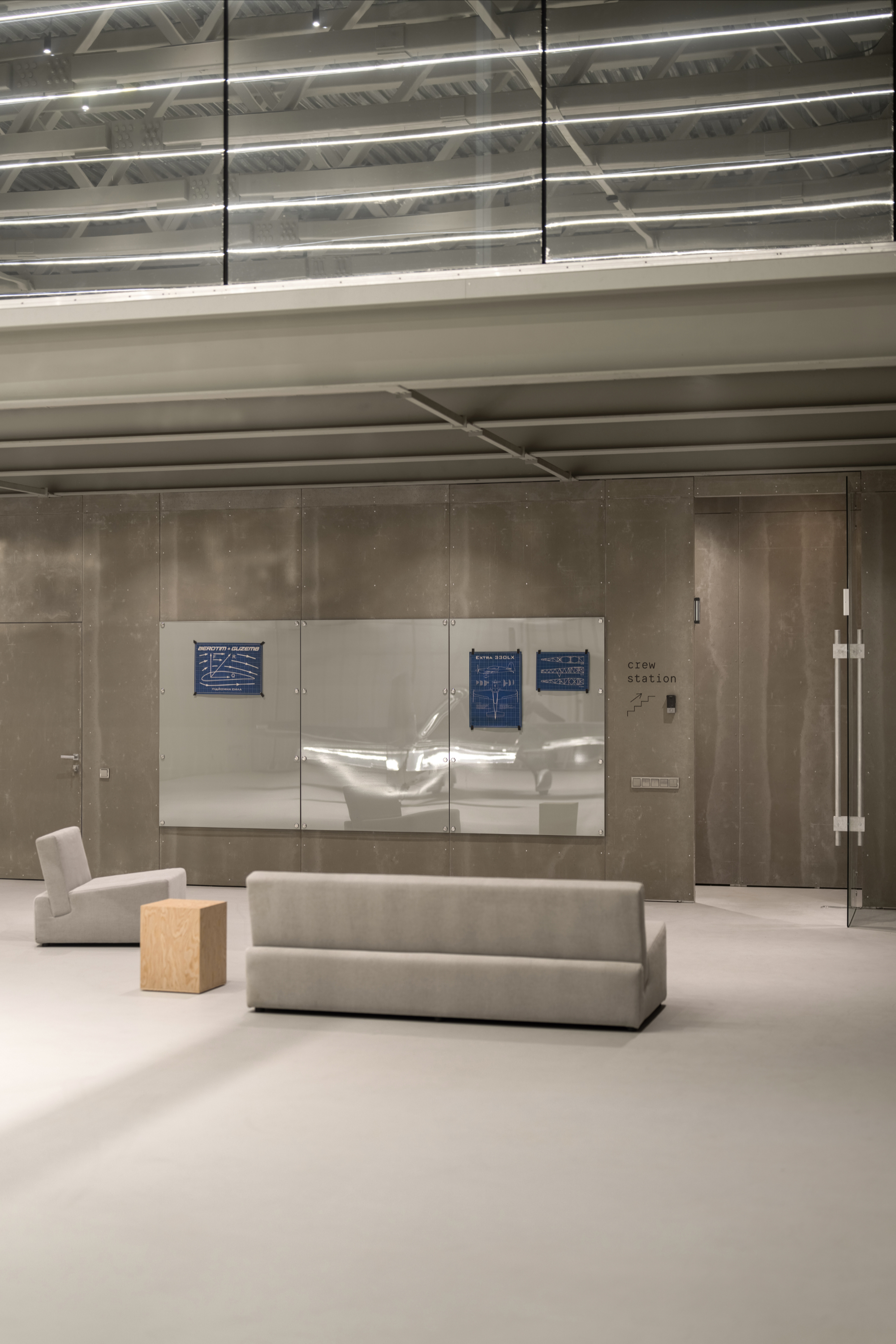 The AEROTIM Hangar - Gessato