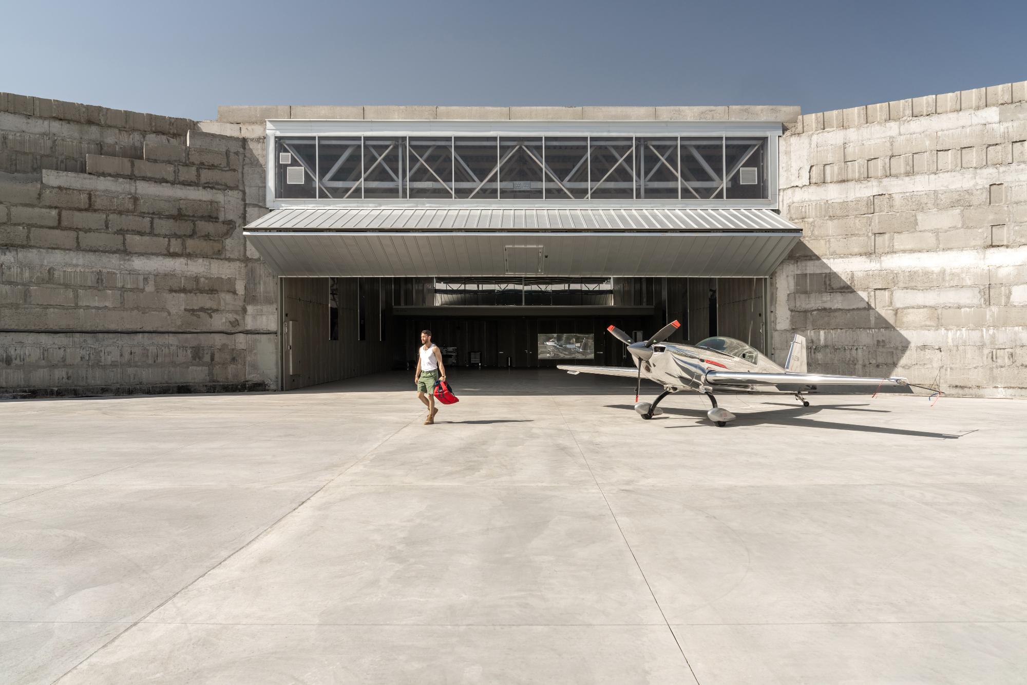 The AEROTIM Hangar - Gessato