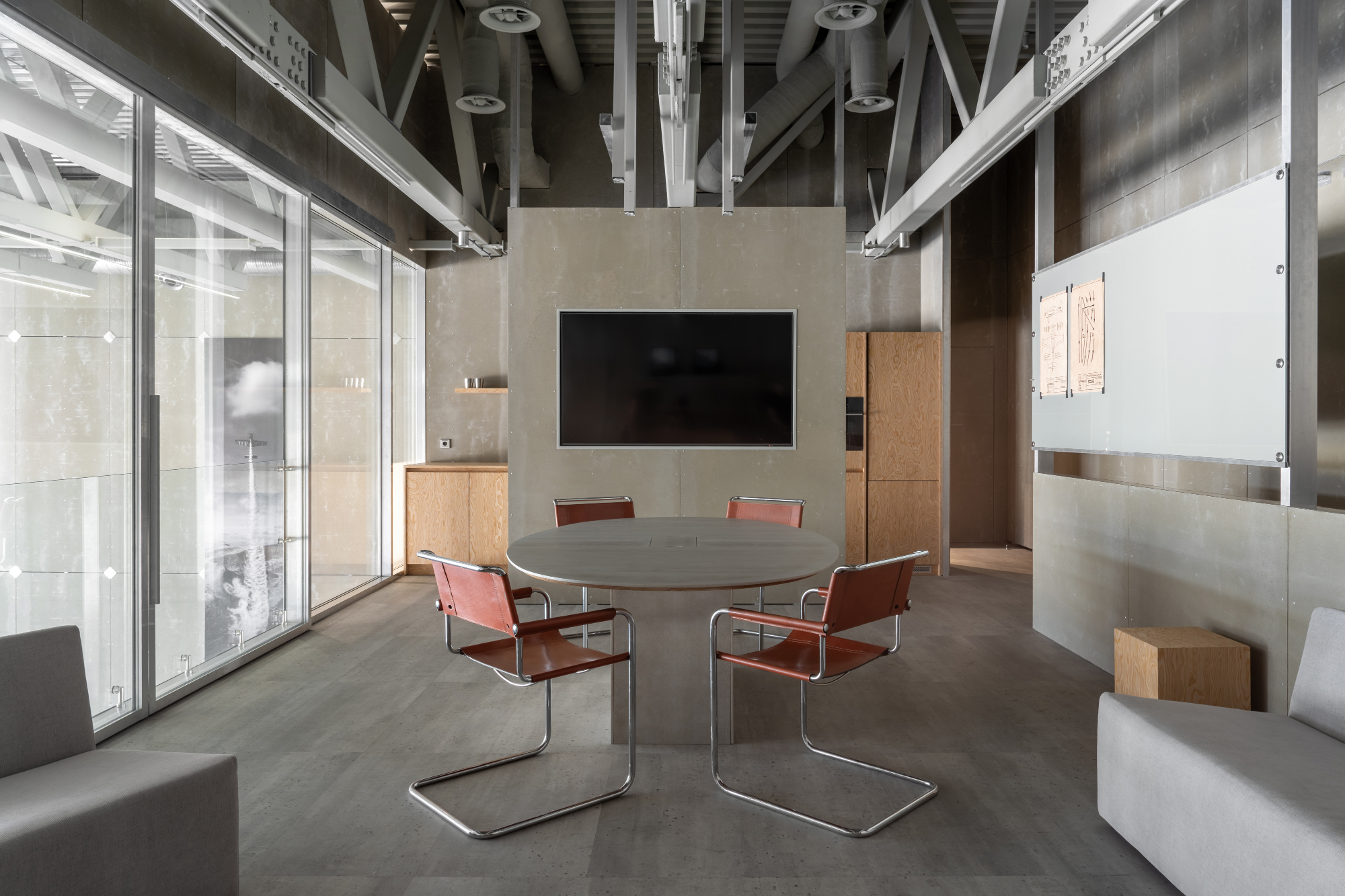 The AEROTIM Hangar - Gessato